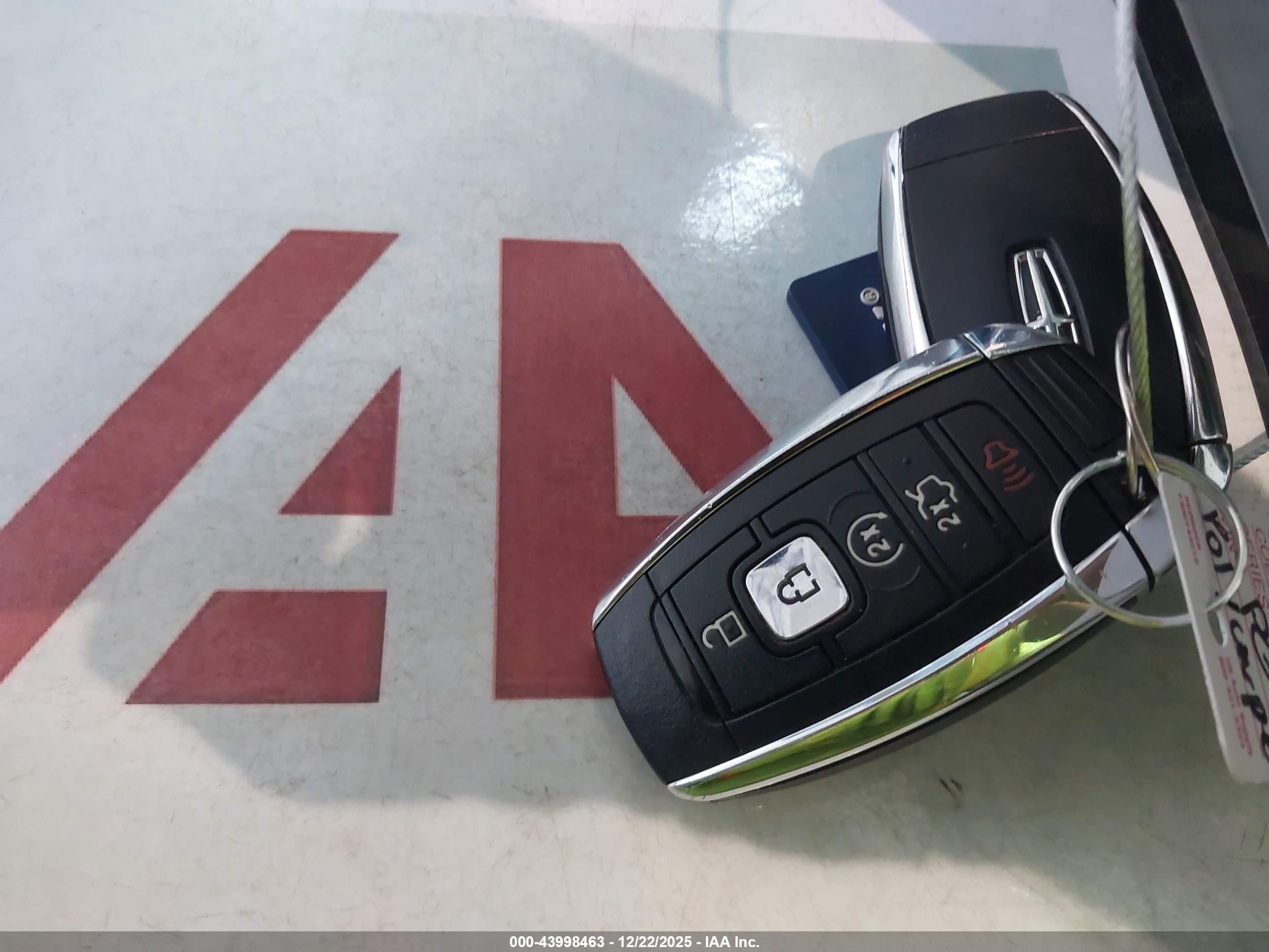 LINCOLN MKZ image 11
