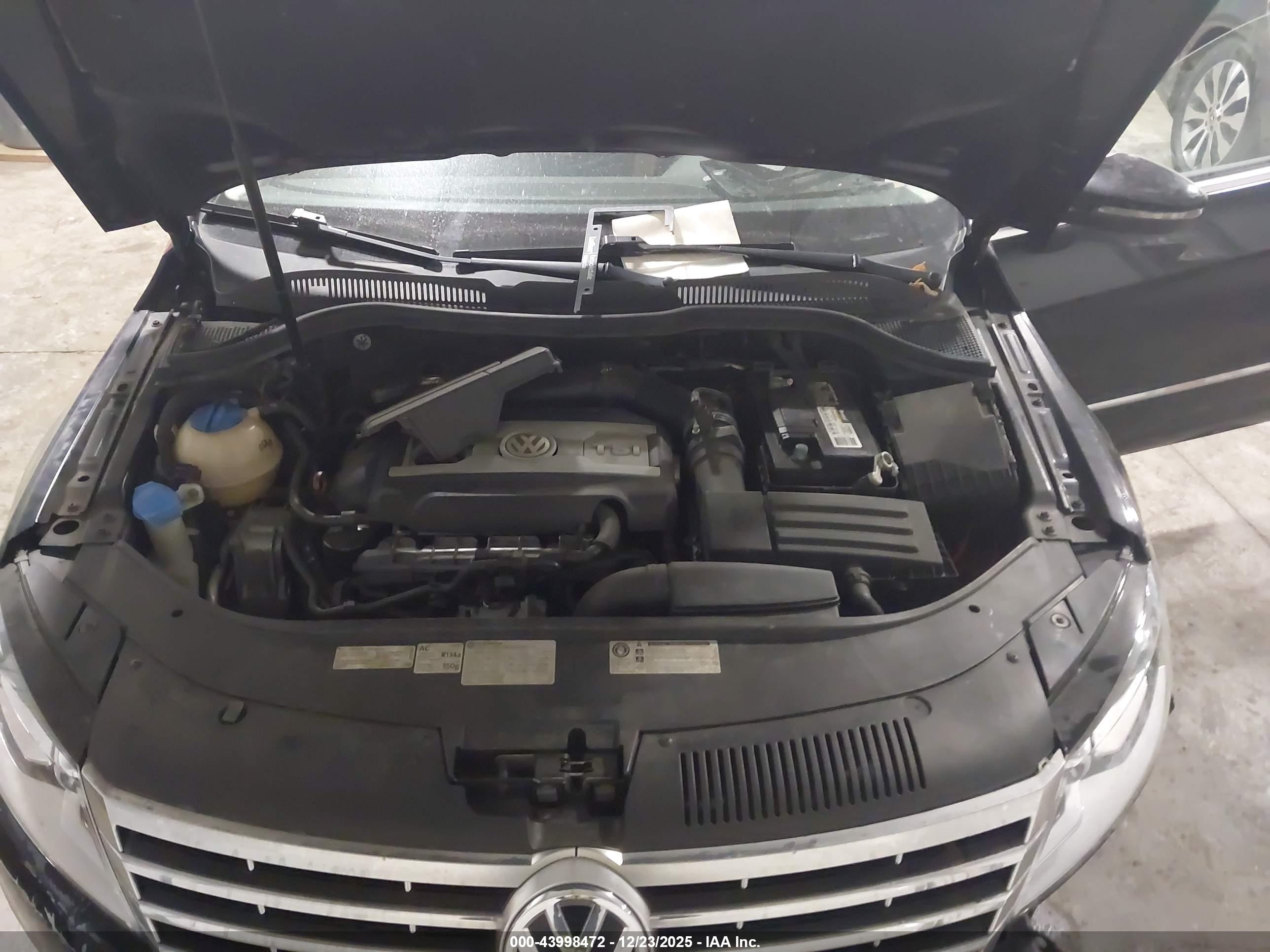 VOLKSWAGEN CC image 10