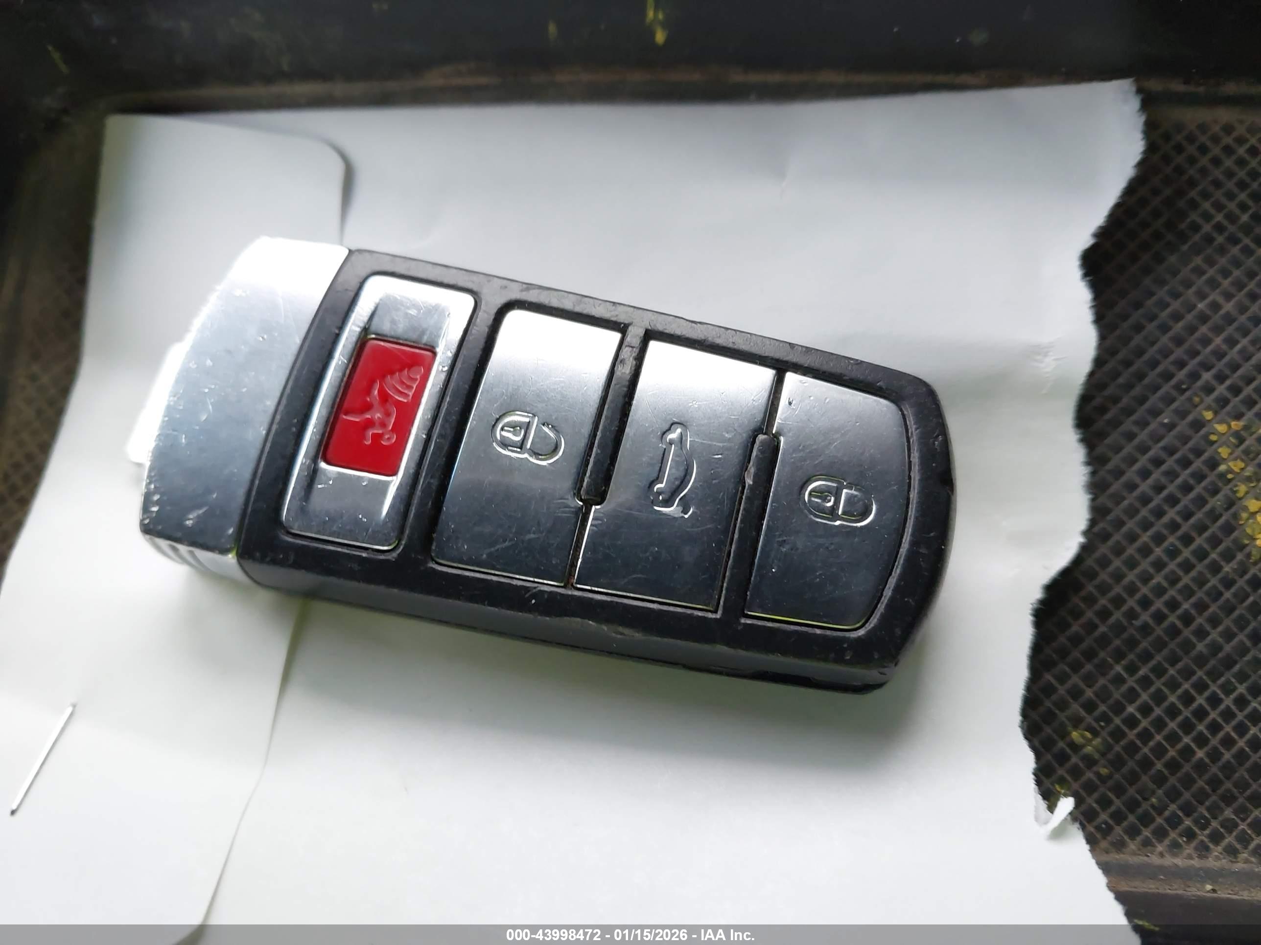 VOLKSWAGEN CC image 11