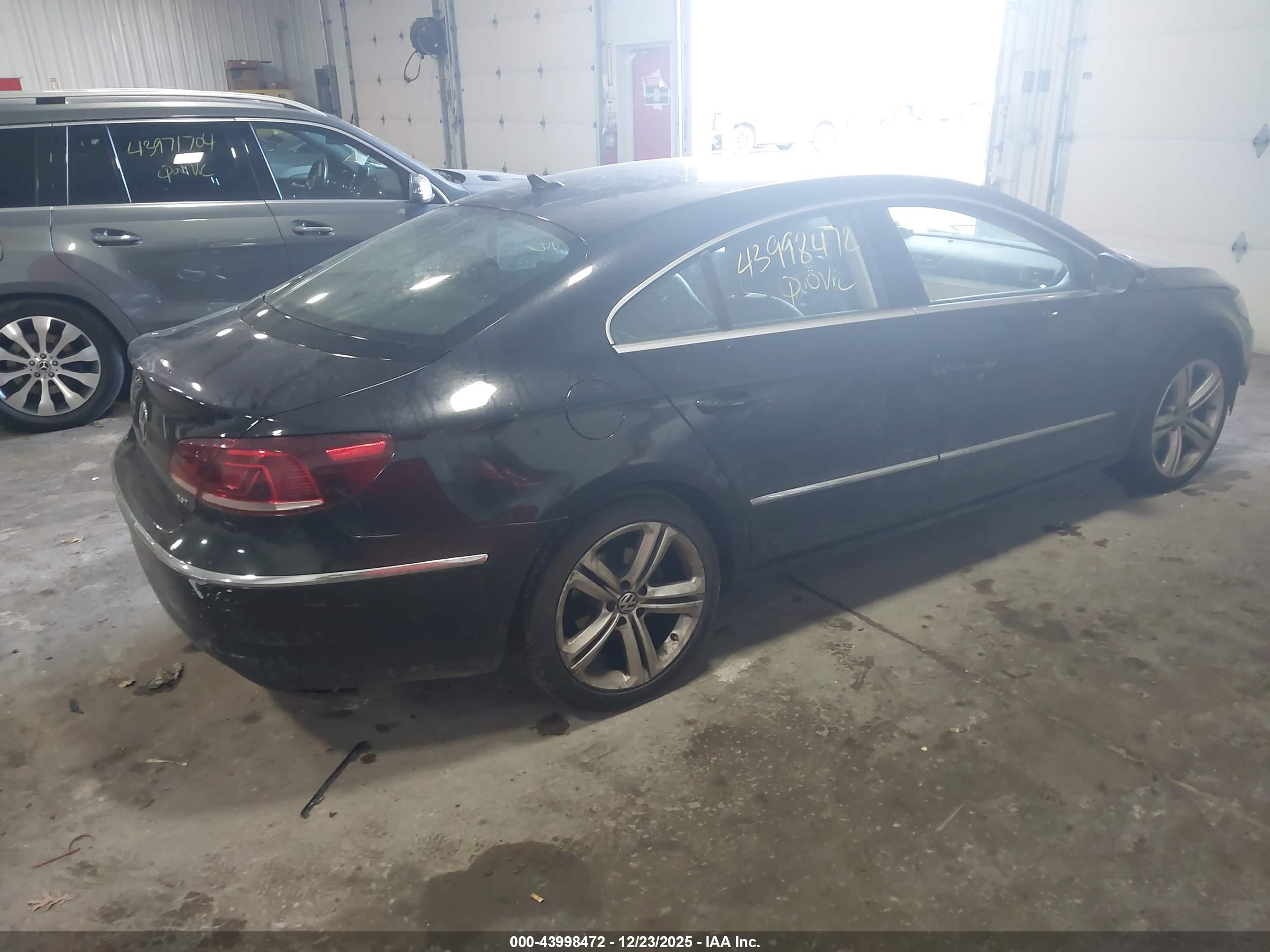 VOLKSWAGEN CC image 4