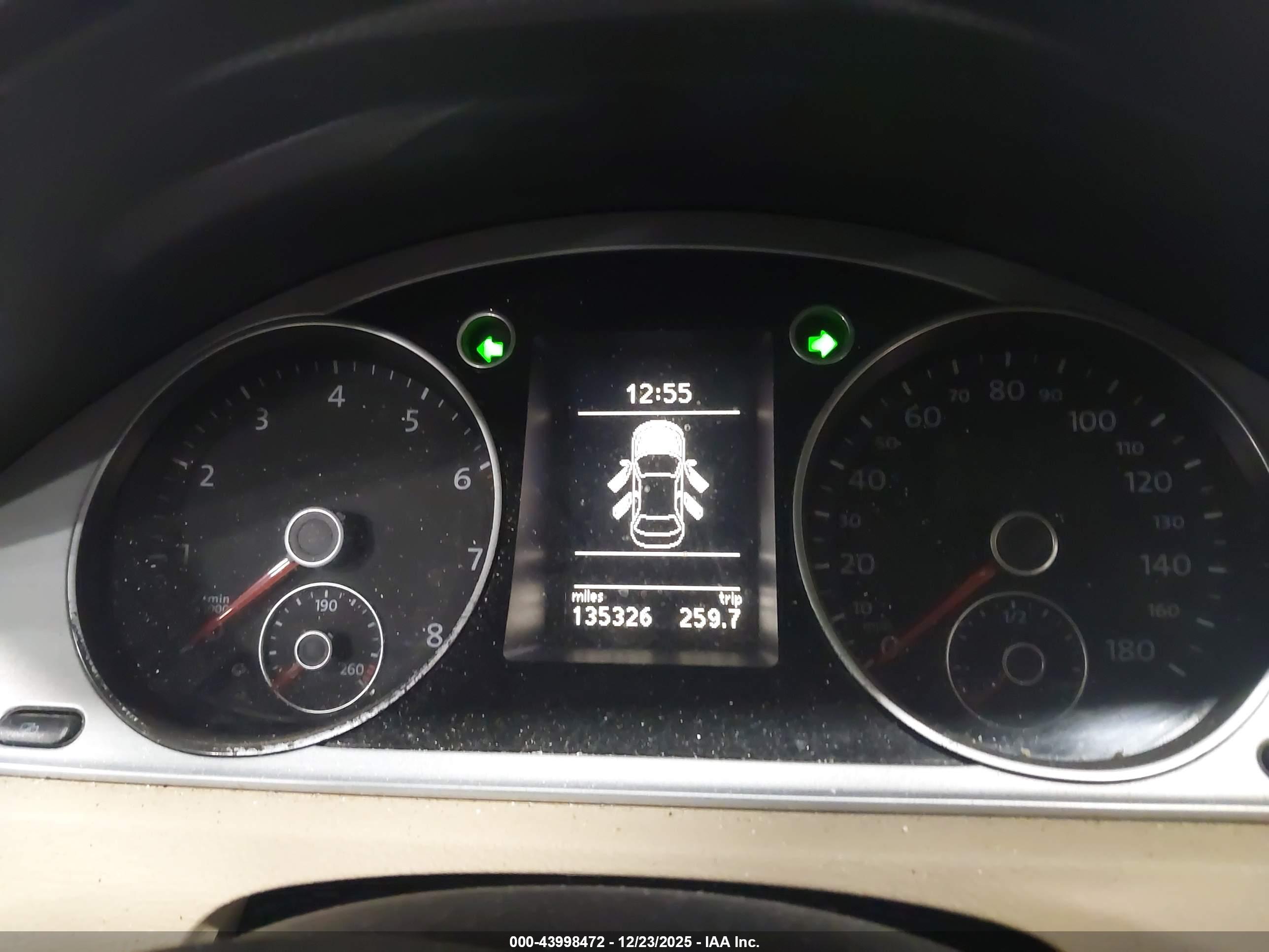 VOLKSWAGEN CC image 7