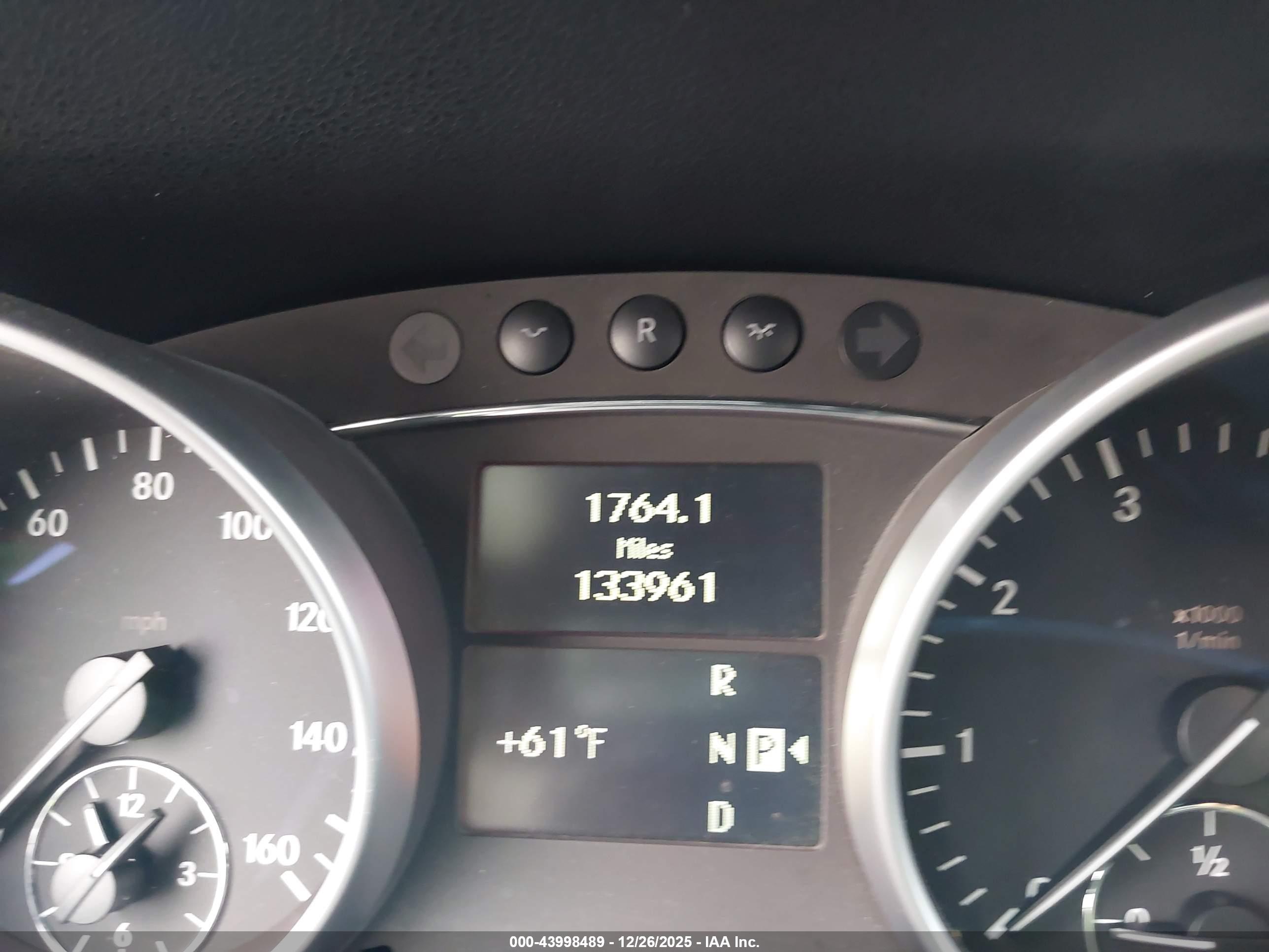 MERCEDES-BENZ ML image 7