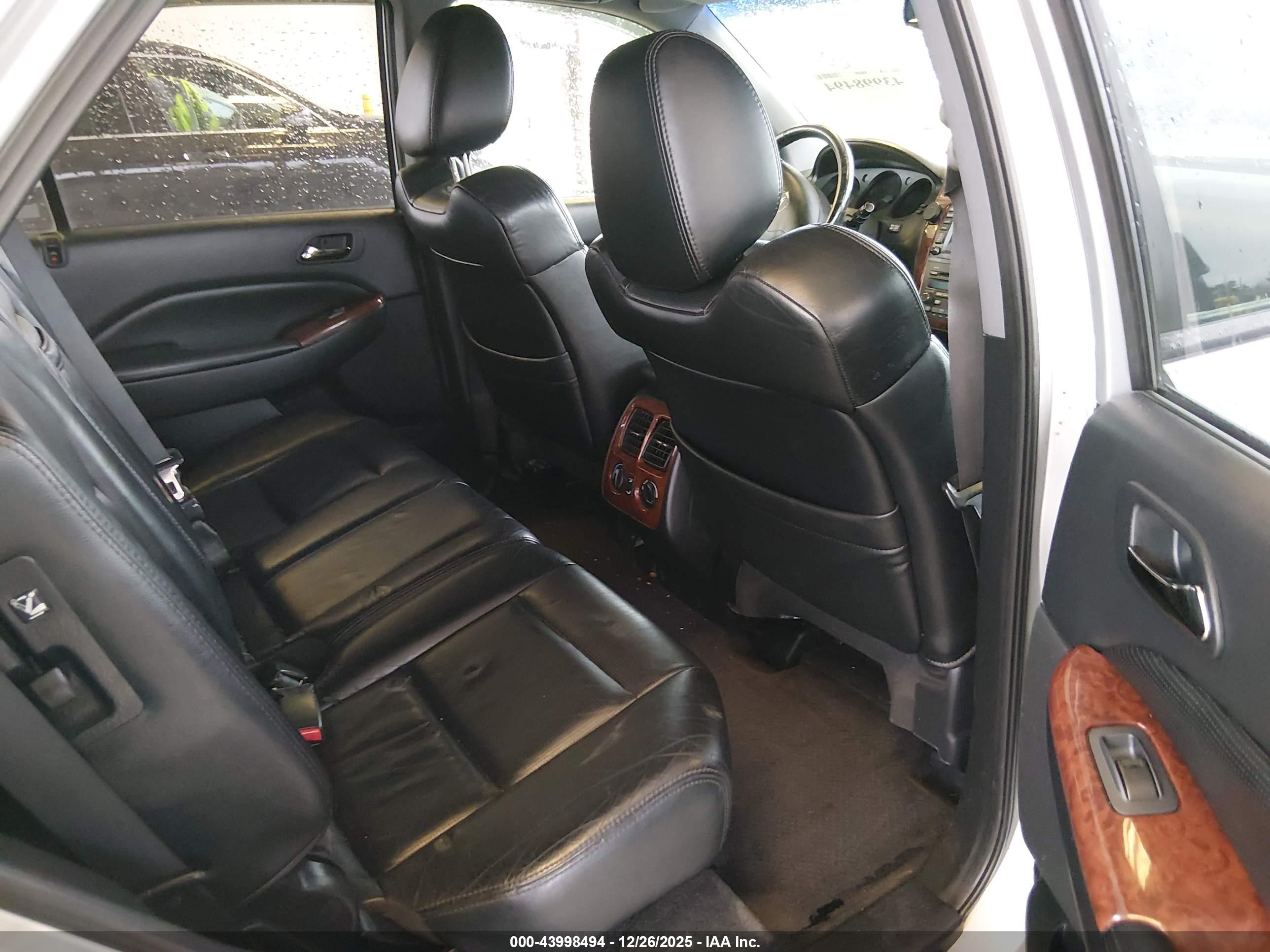 ACURA MDX image 8