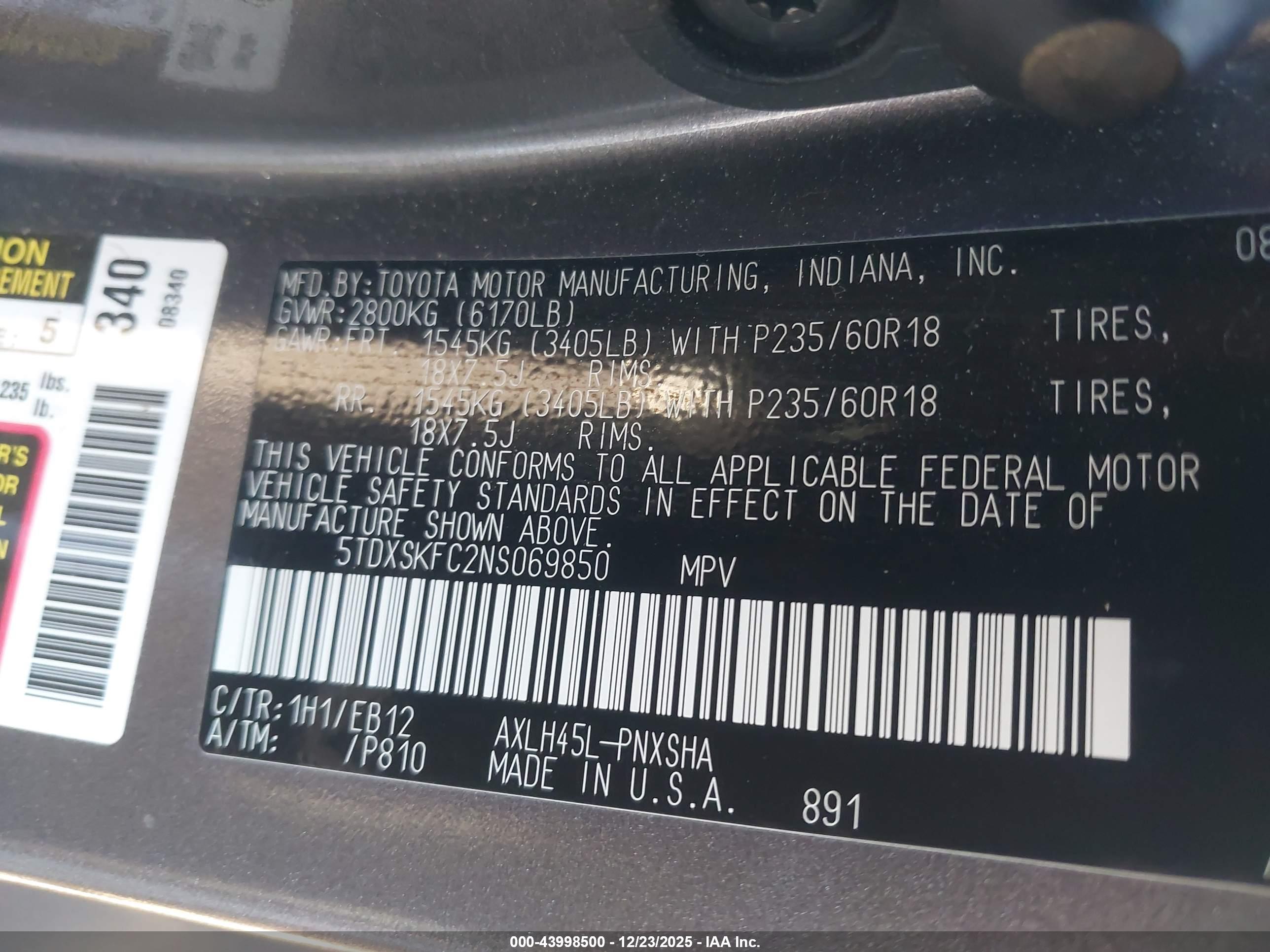TOYOTA SIENNA image 9