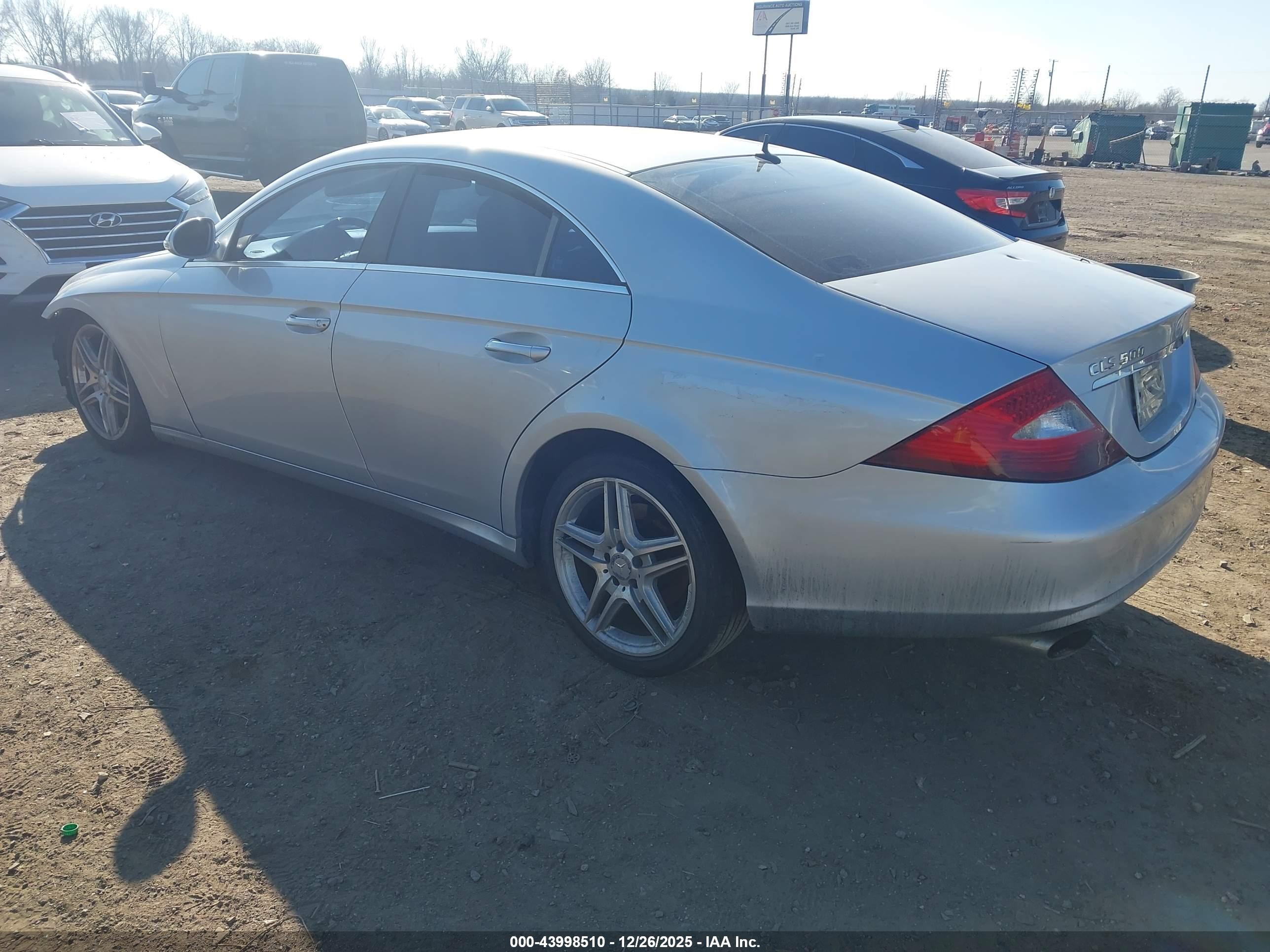 MERCEDES-BENZ CLS image 3