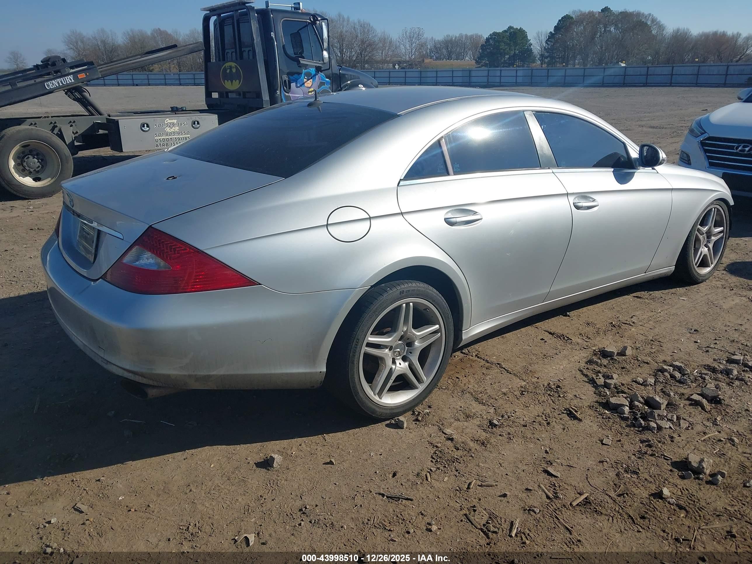 MERCEDES-BENZ CLS image 4