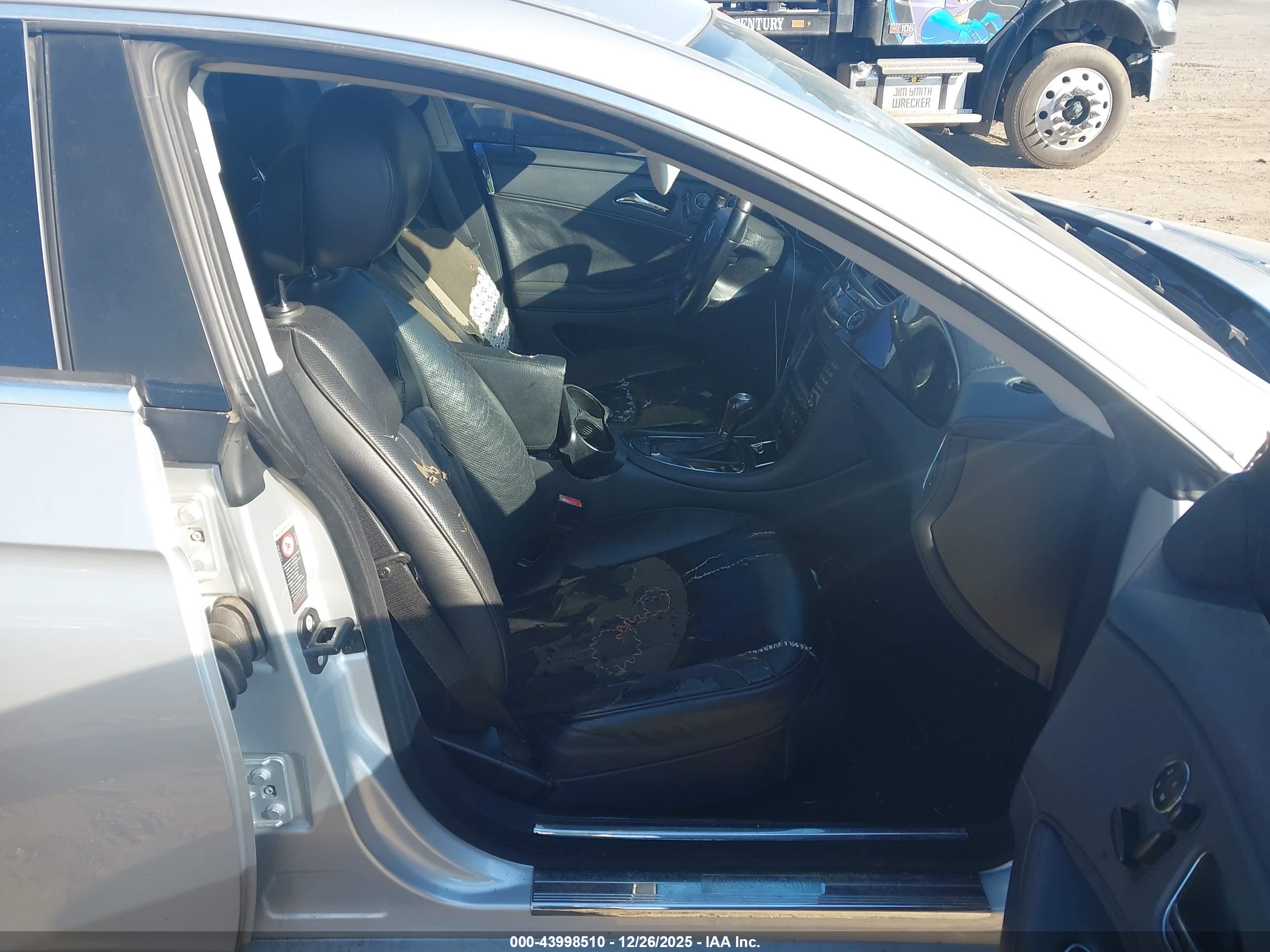 MERCEDES-BENZ CLS image 5