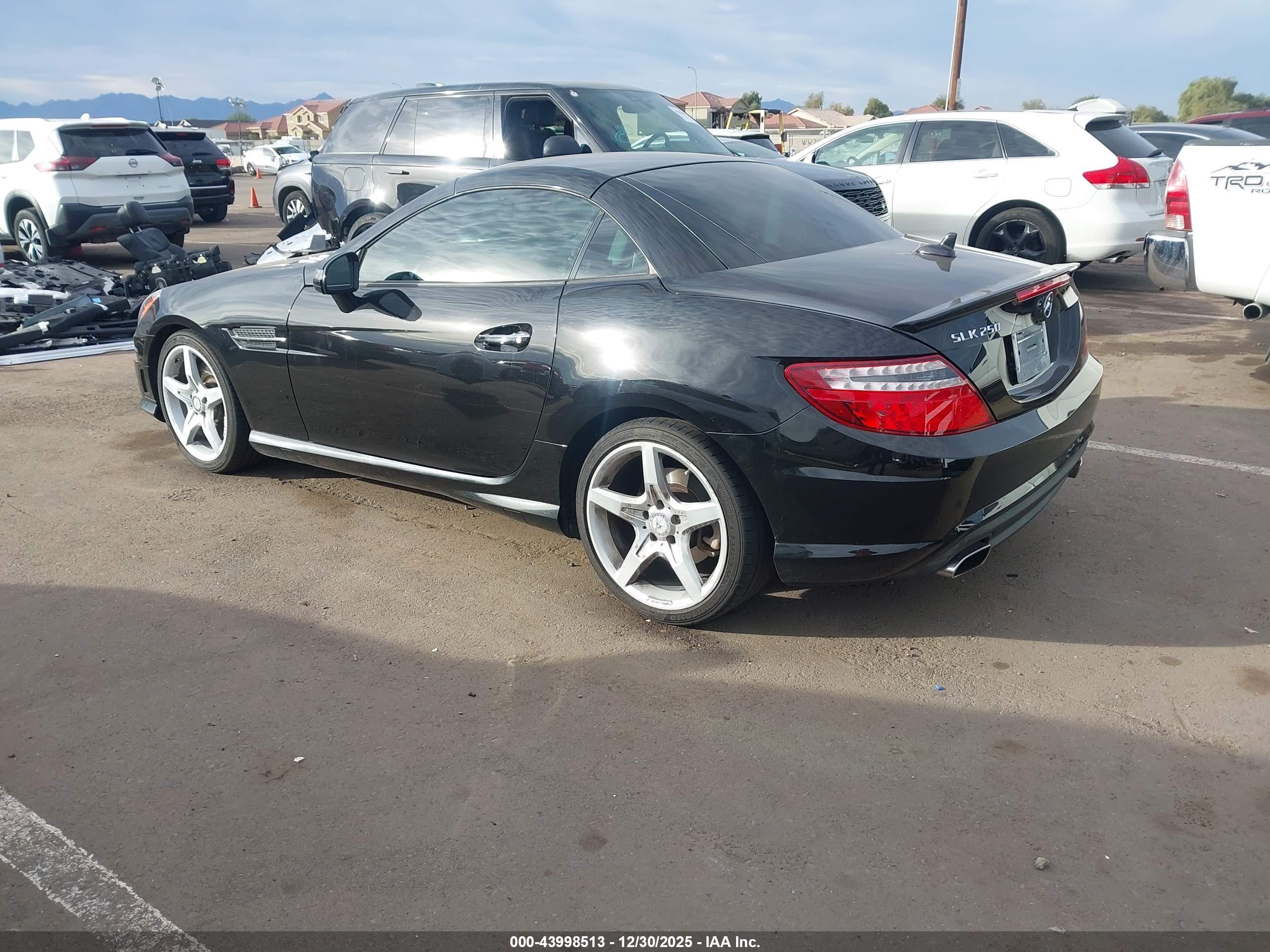 MERCEDES-BENZ SLK image 3