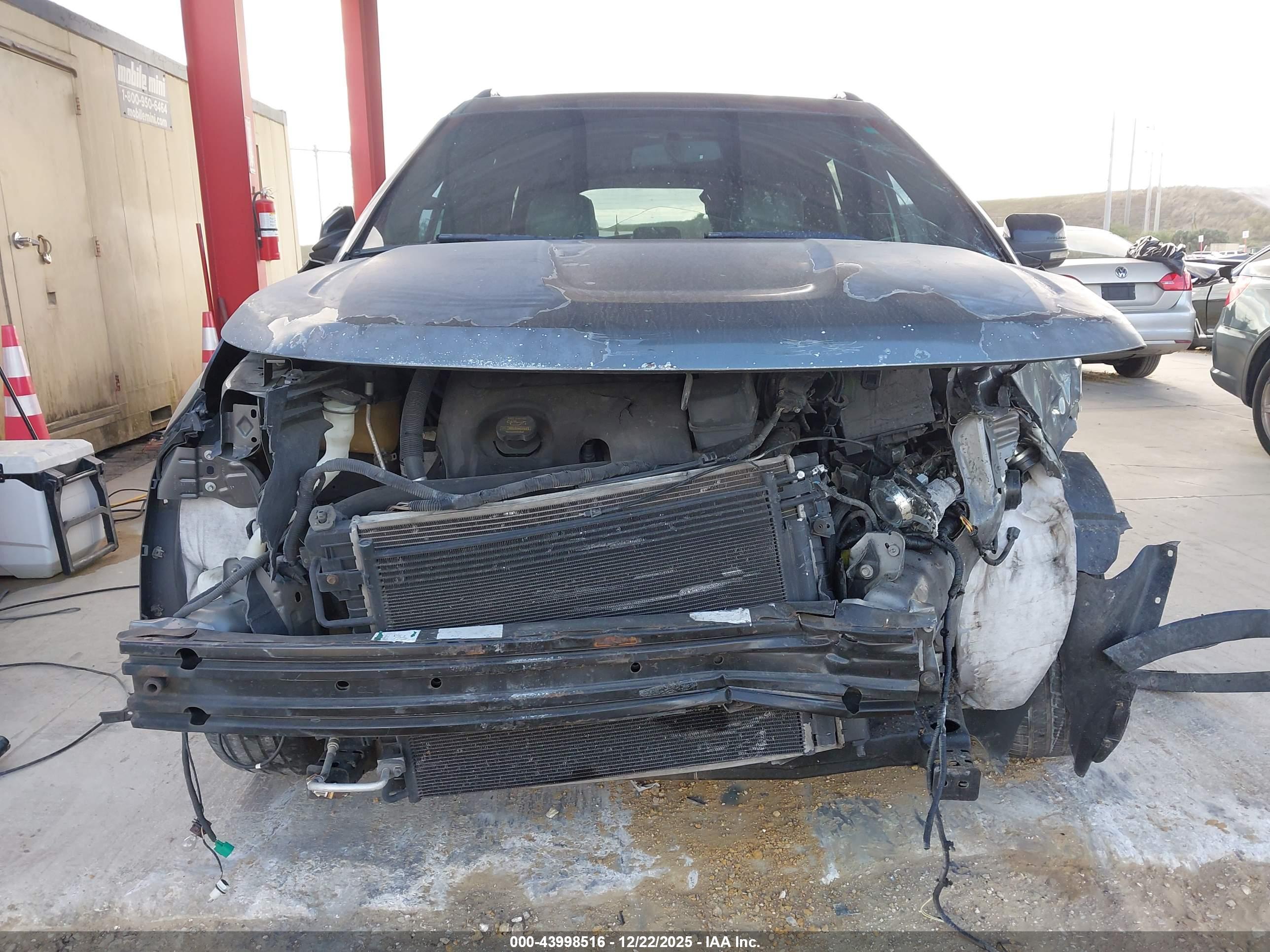 FORD EXPLORER image 6