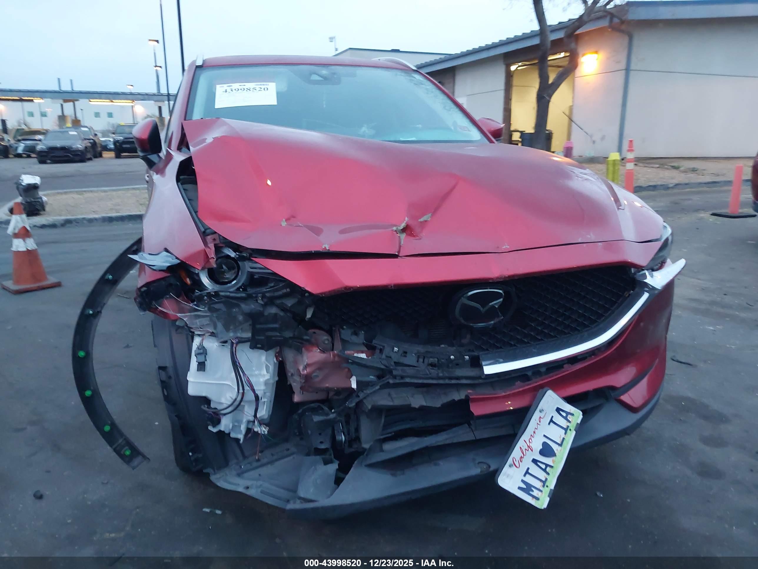 MAZDA CX-5 image 6