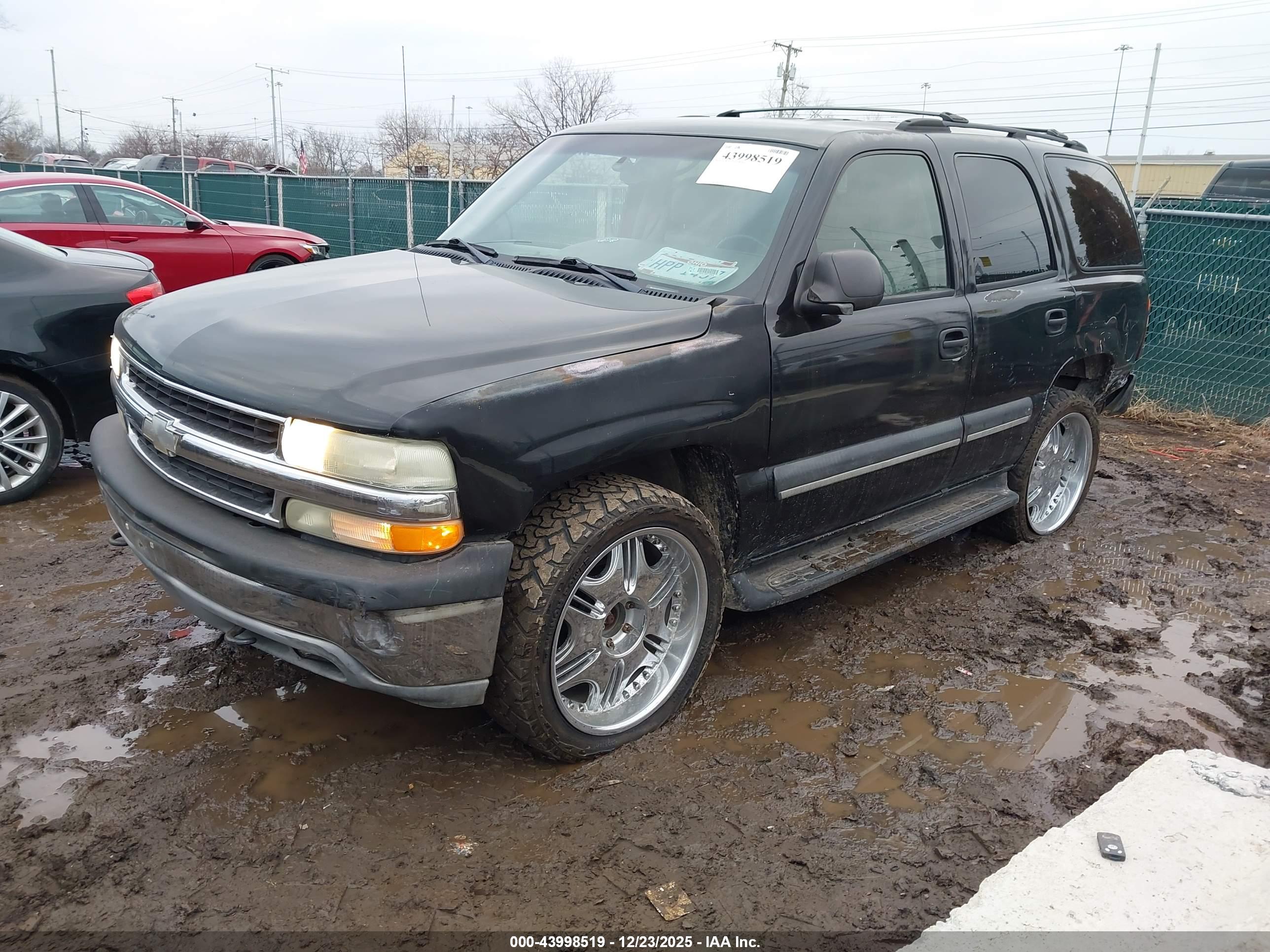 CHEVROLET TAHOE image 2