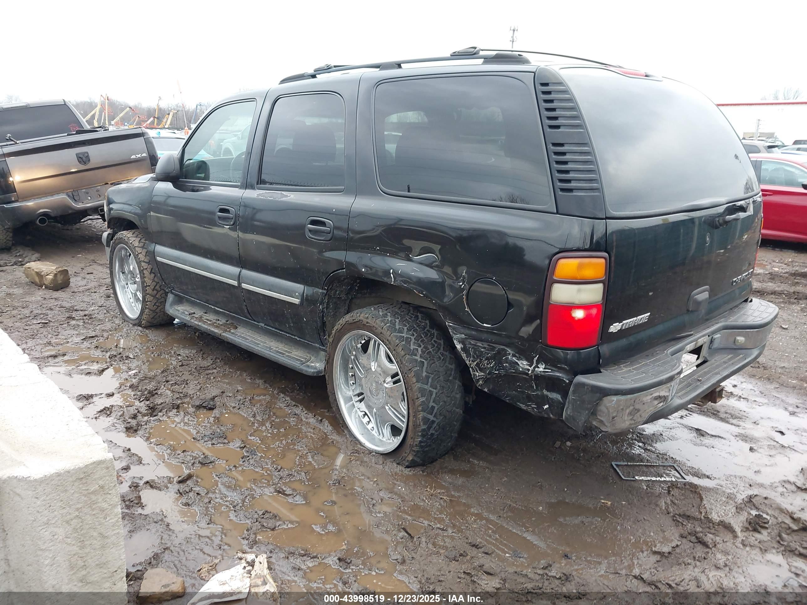 CHEVROLET TAHOE image 3