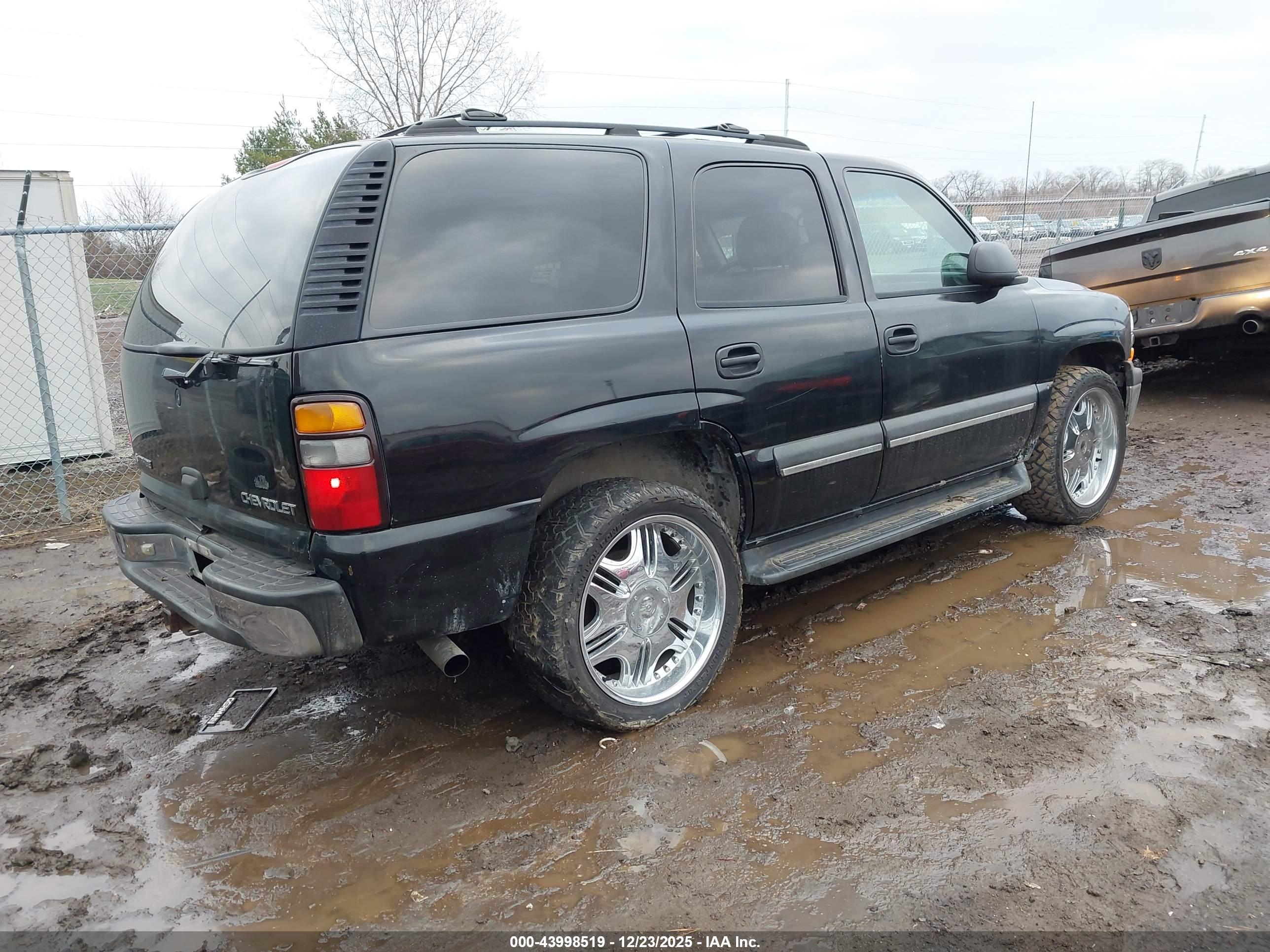 CHEVROLET TAHOE image 4