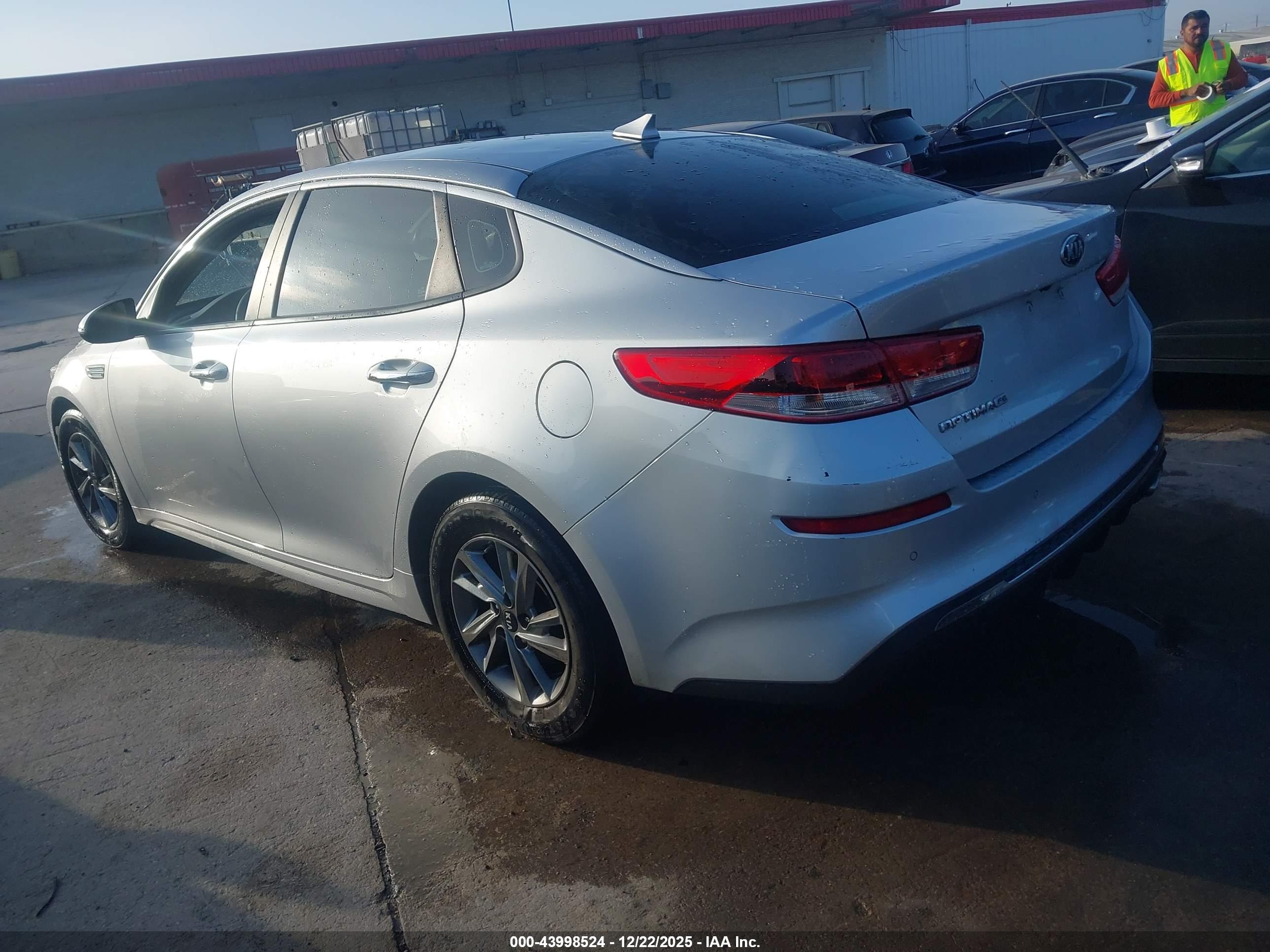 KIA OPTIMA image 3