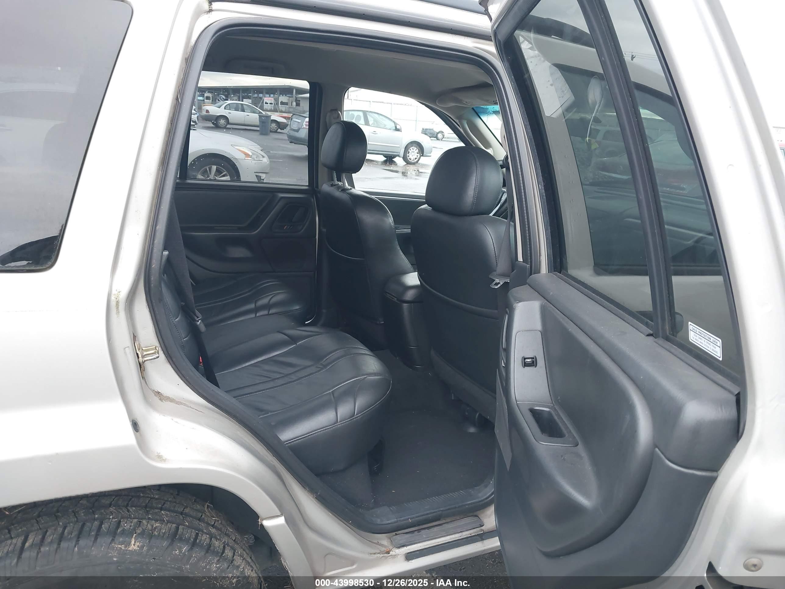 JEEP GRAND image 8