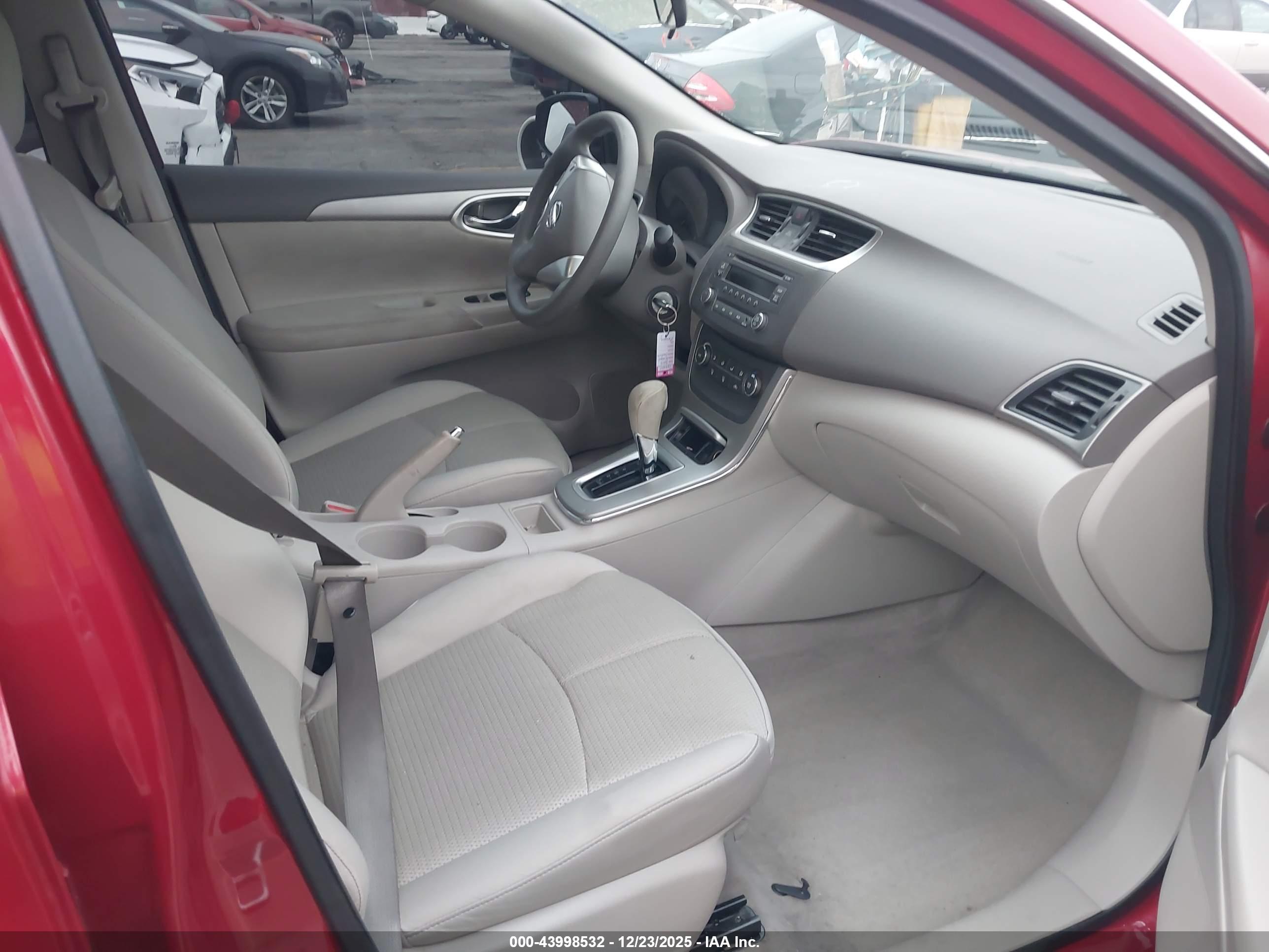NISSAN SENTRA image 5