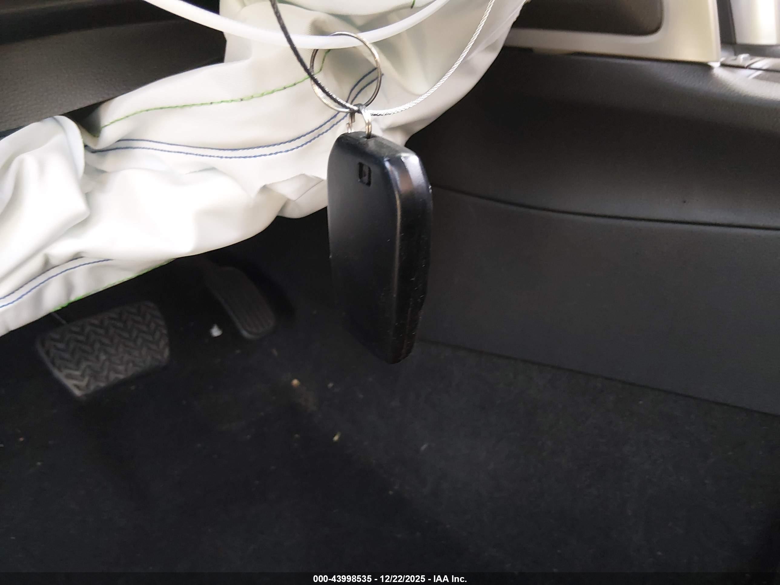 TOYOTA COROLLA image 11