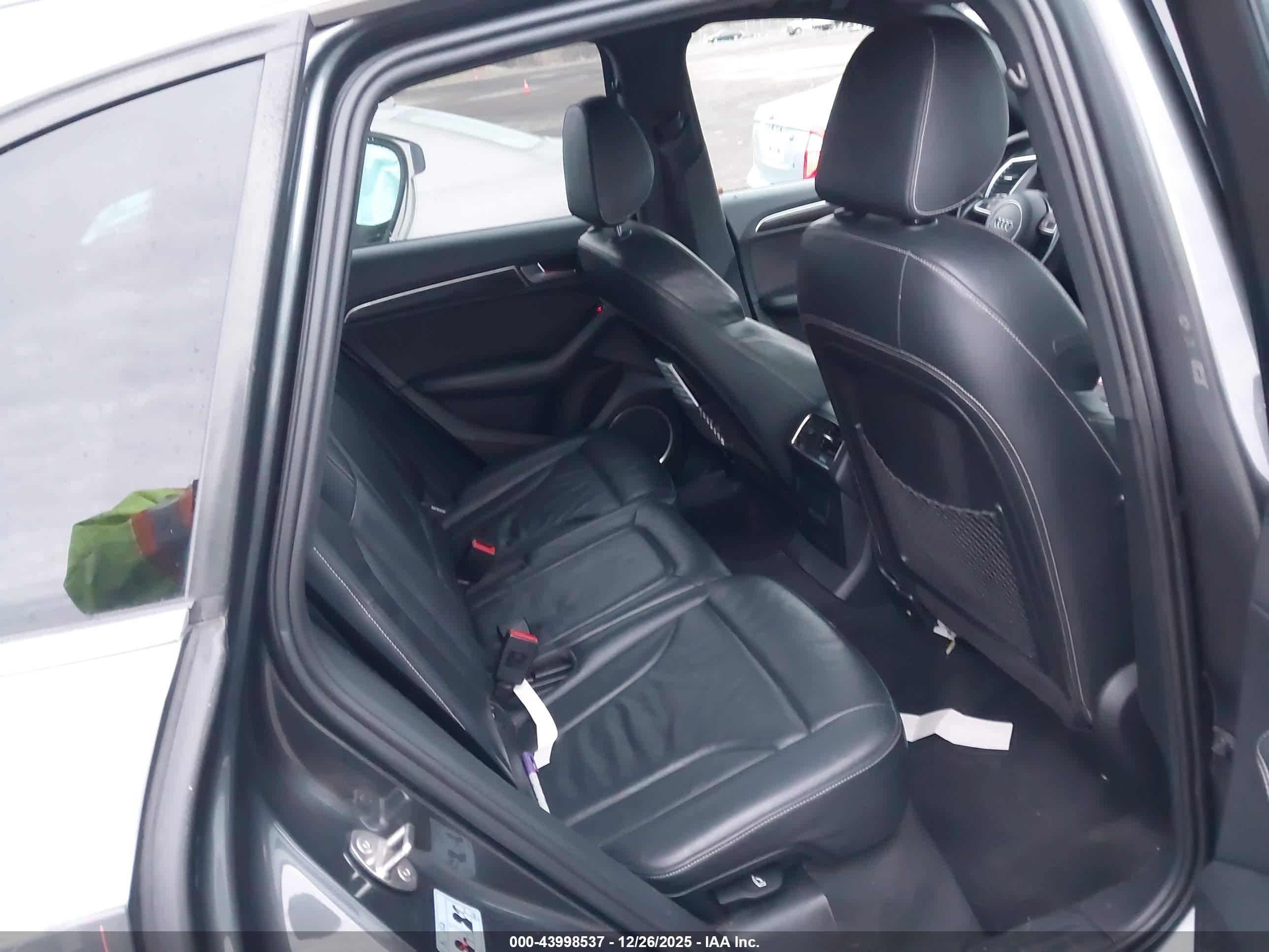 AUDI SQ5 image 8