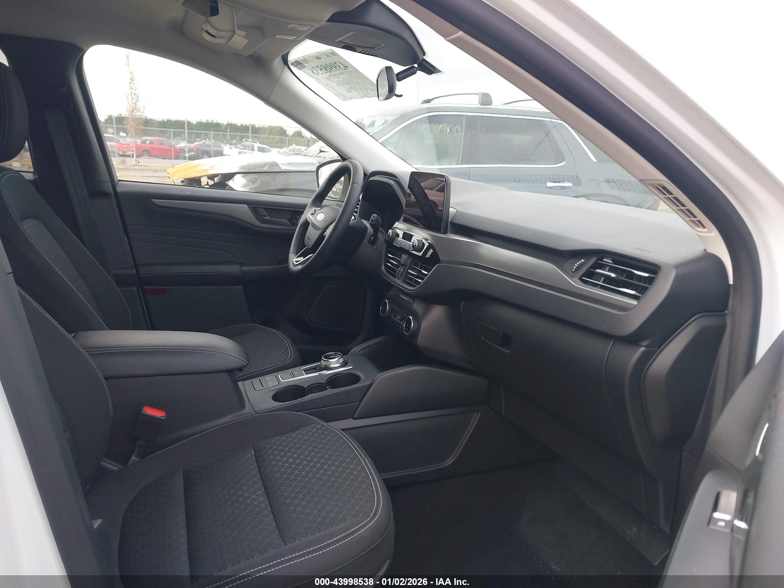 FORD ESCAPE image 5