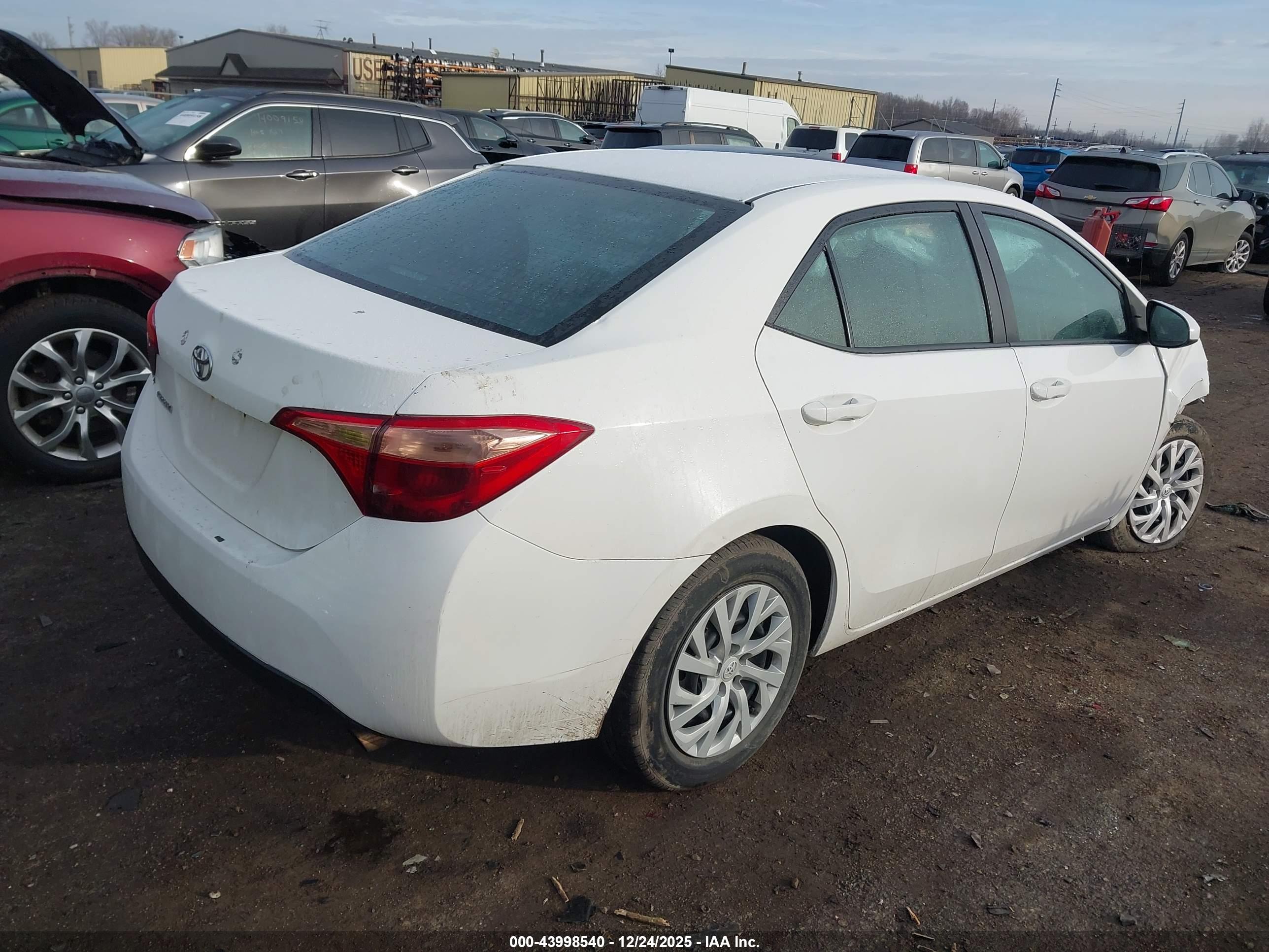 TOYOTA COROLLA image 4