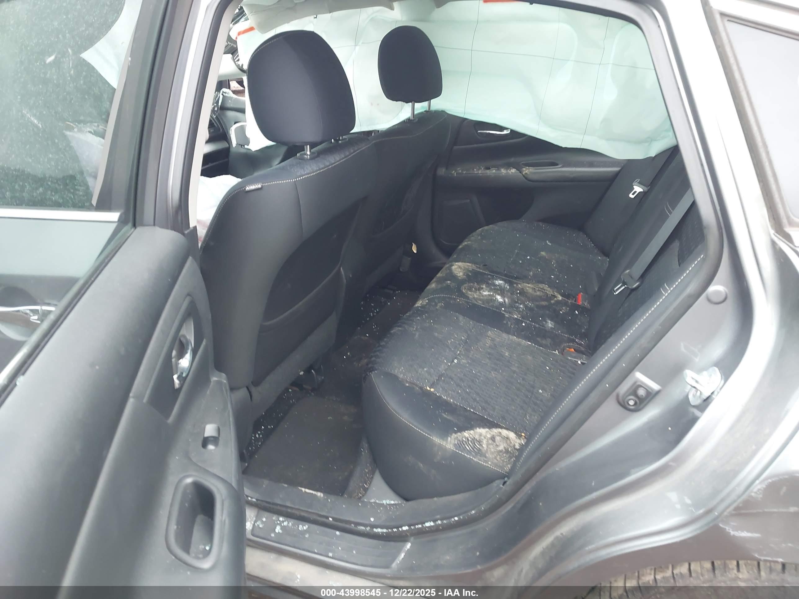 NISSAN ALTIMA image 8
