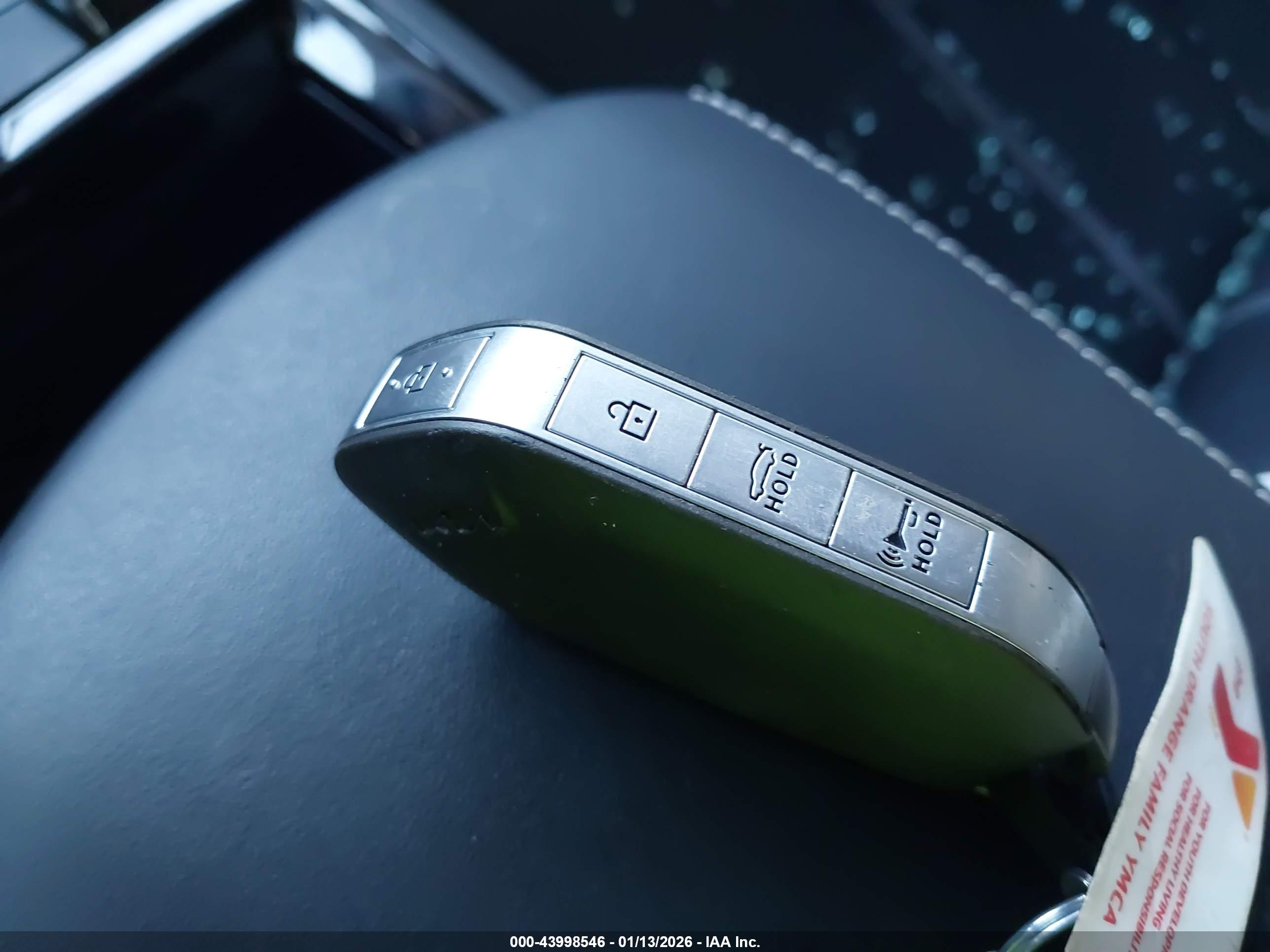 KIA K5 image 11