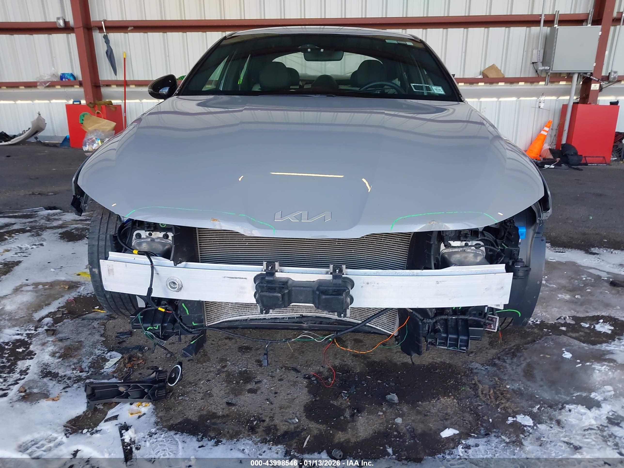 KIA K5 image 6