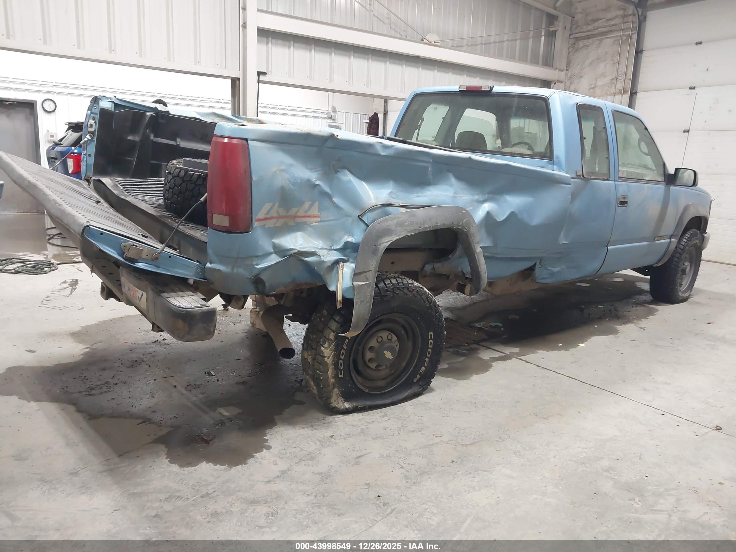 CHEVROLET GMT-400 image 4