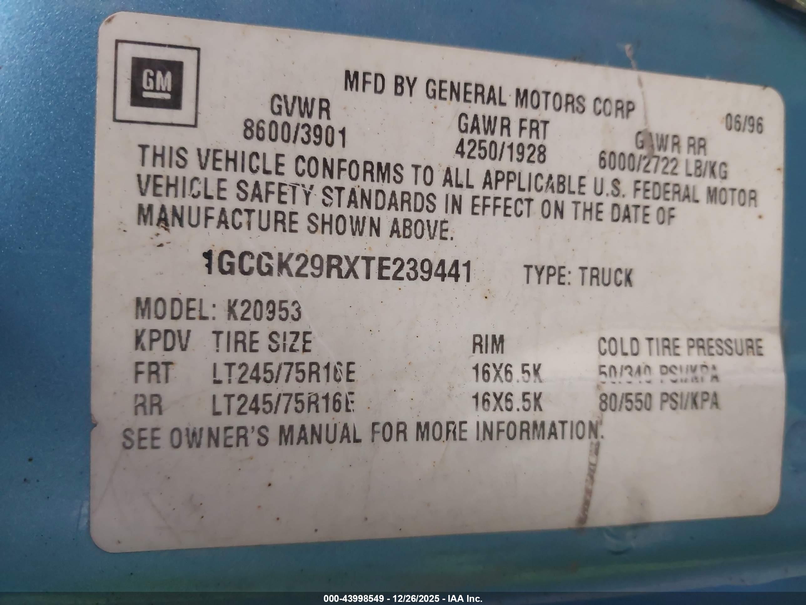 CHEVROLET GMT-400 image 9
