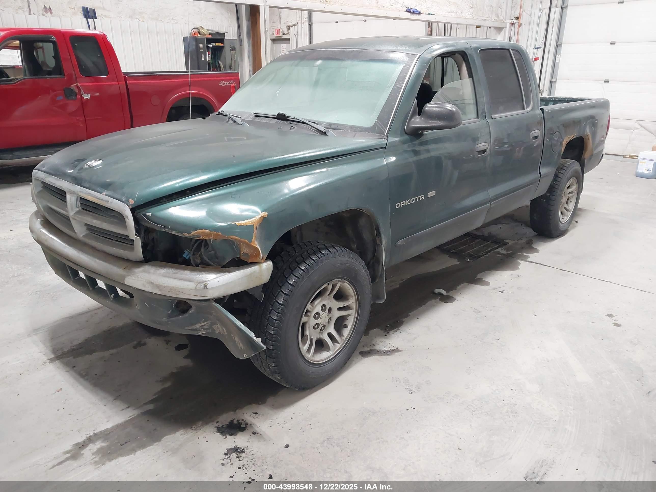 DODGE DAKOTA image 2