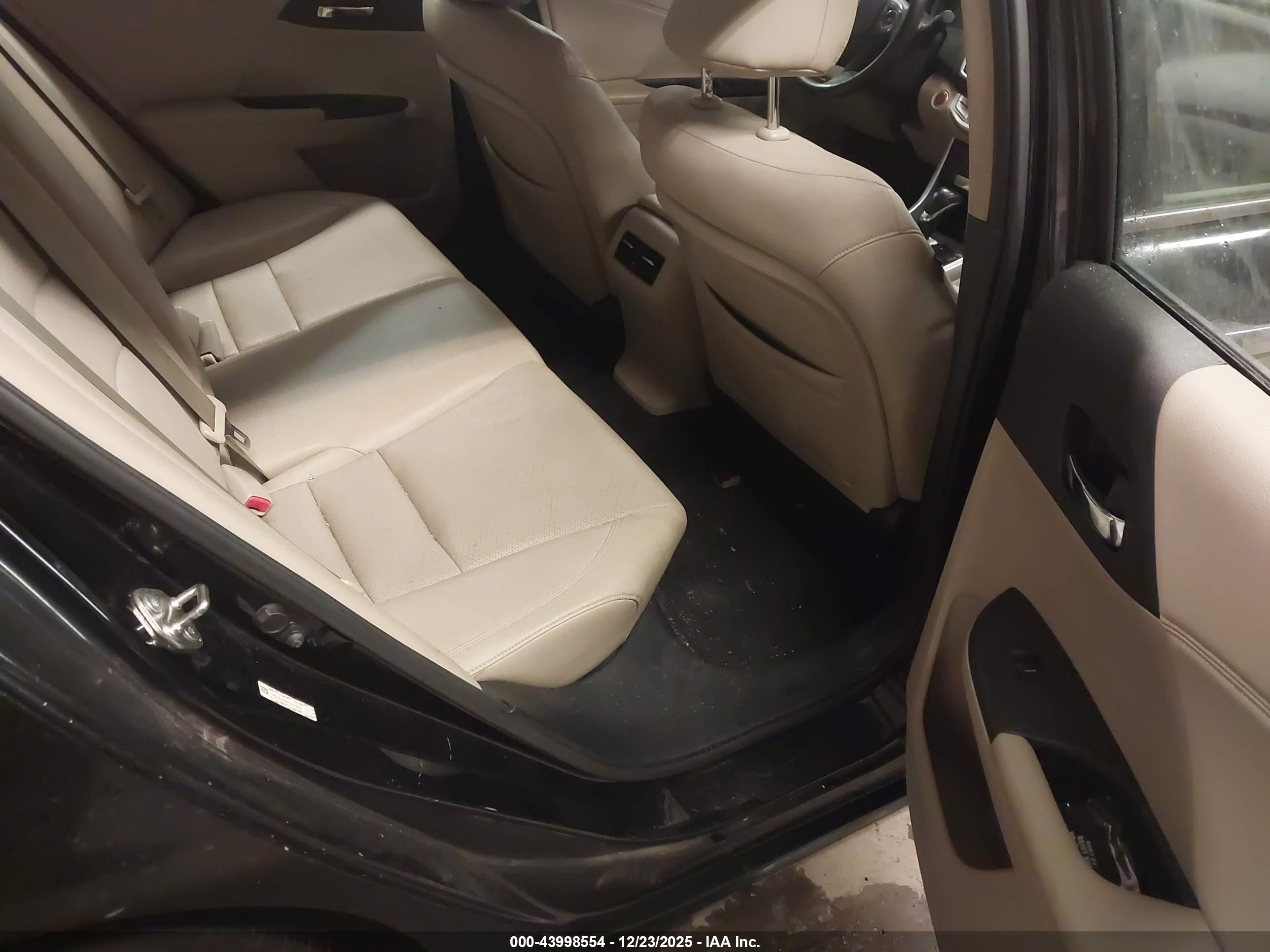 HONDA ACCORD image 8