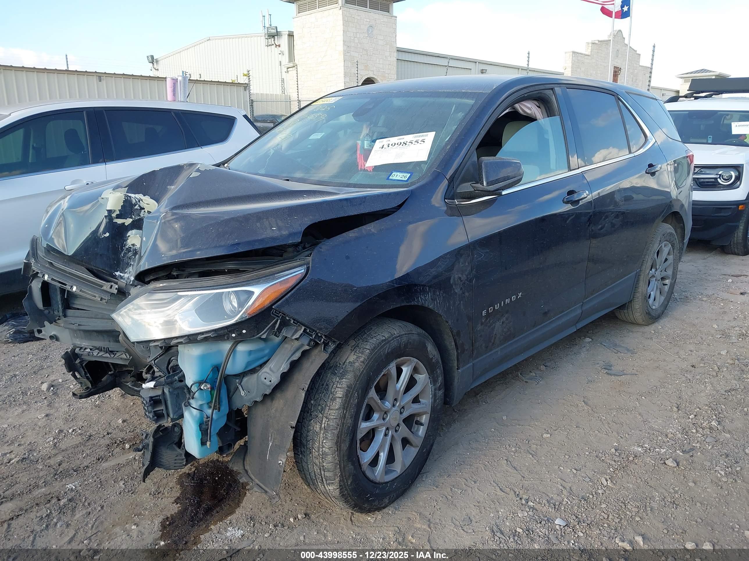 CHEVROLET EQUINOX image 2