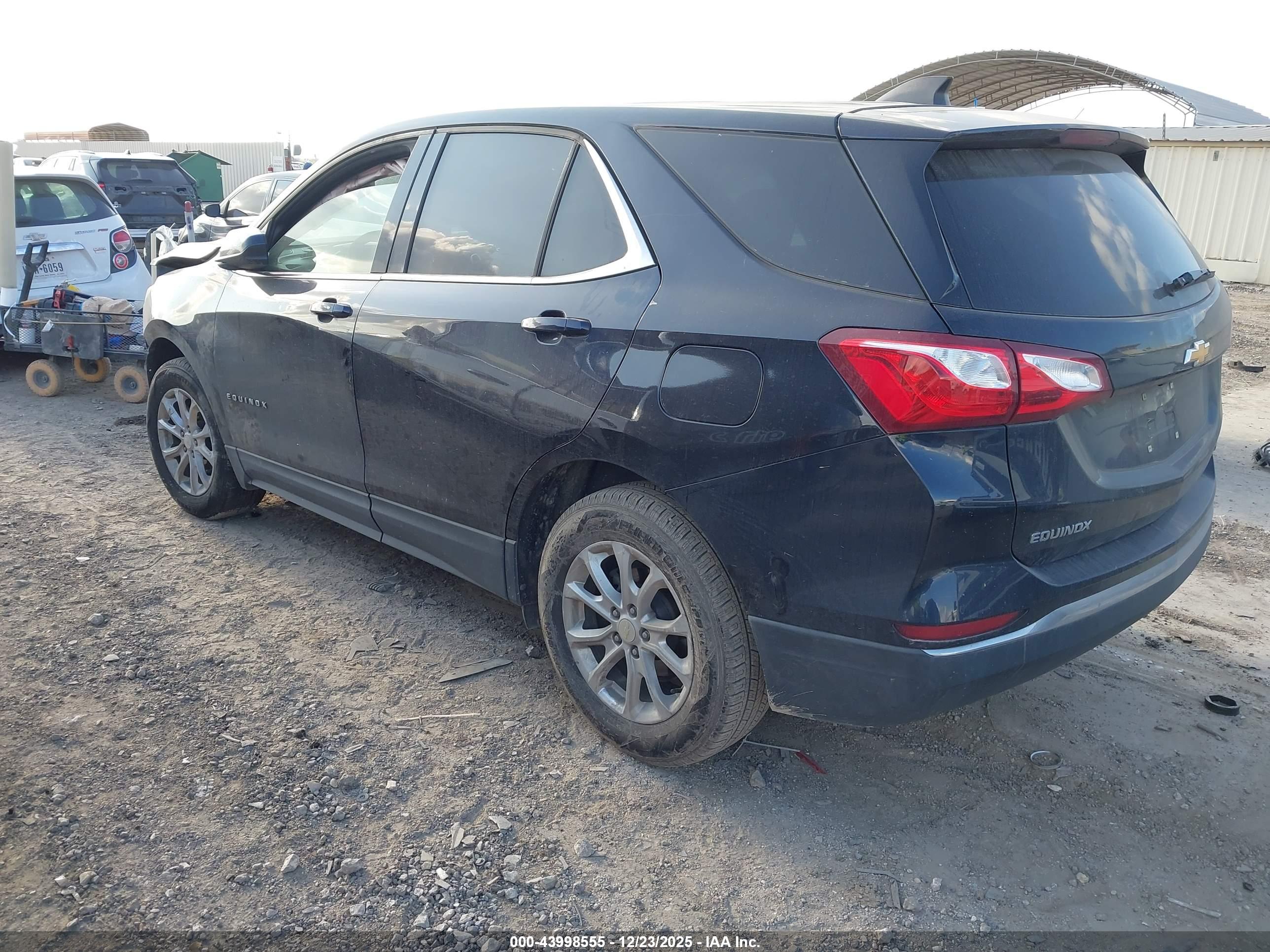 CHEVROLET EQUINOX image 3