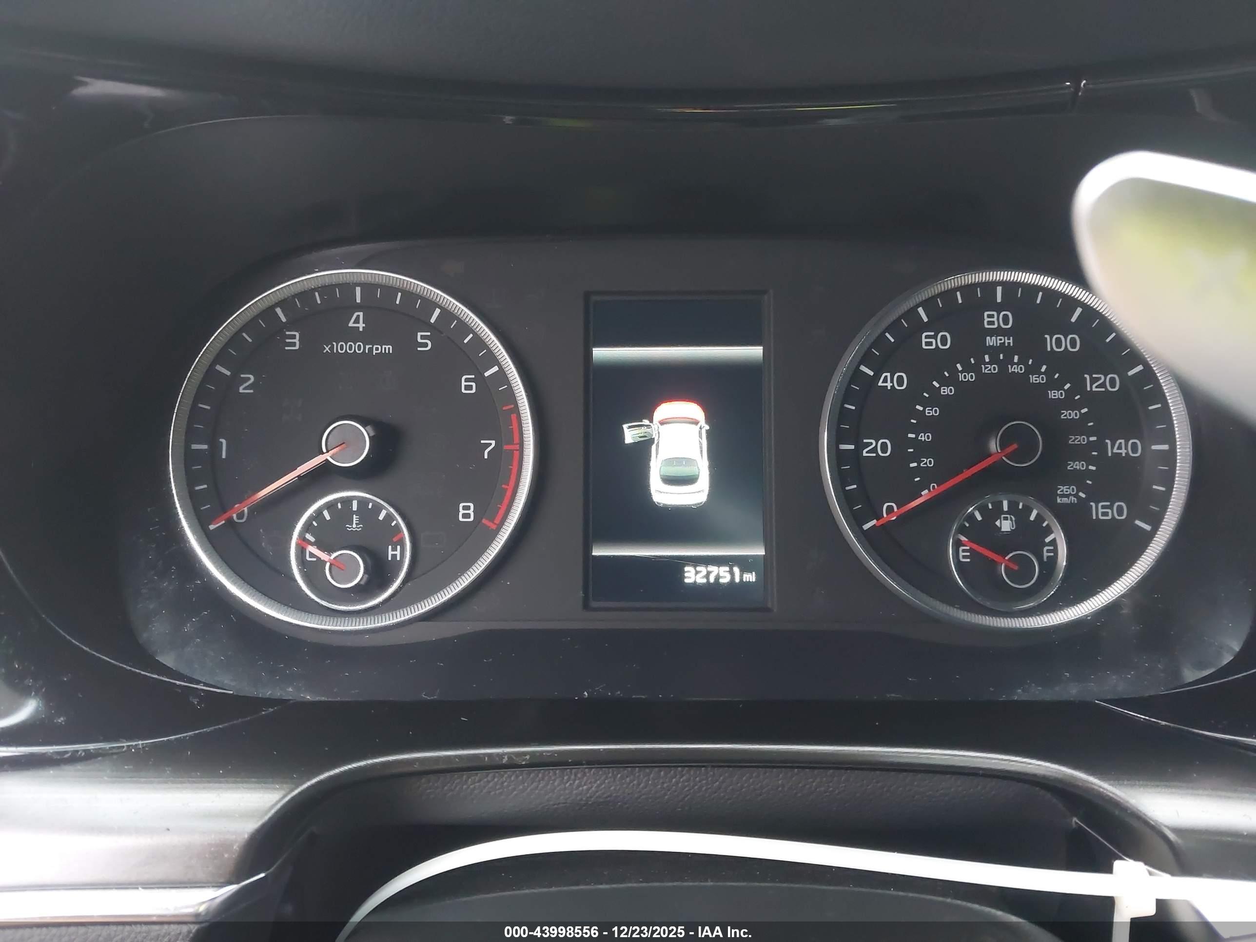 KIA K5 image 7