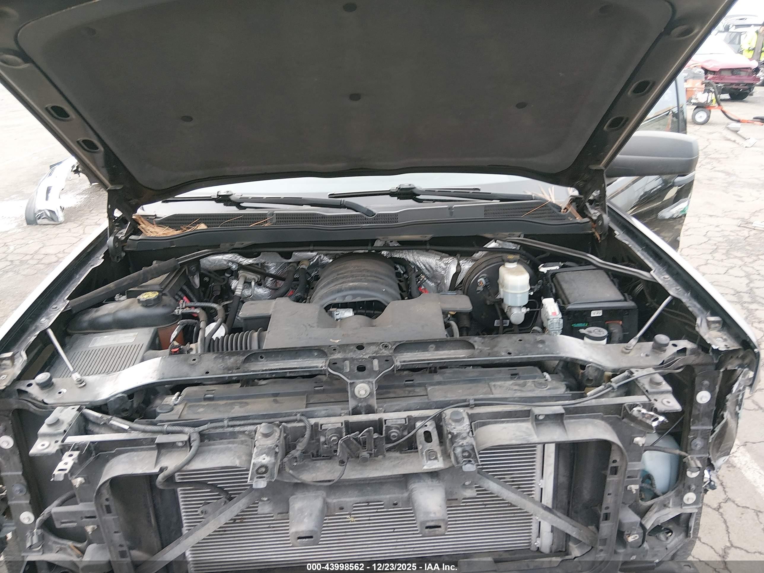 CHEVROLET SILVERADO image 10