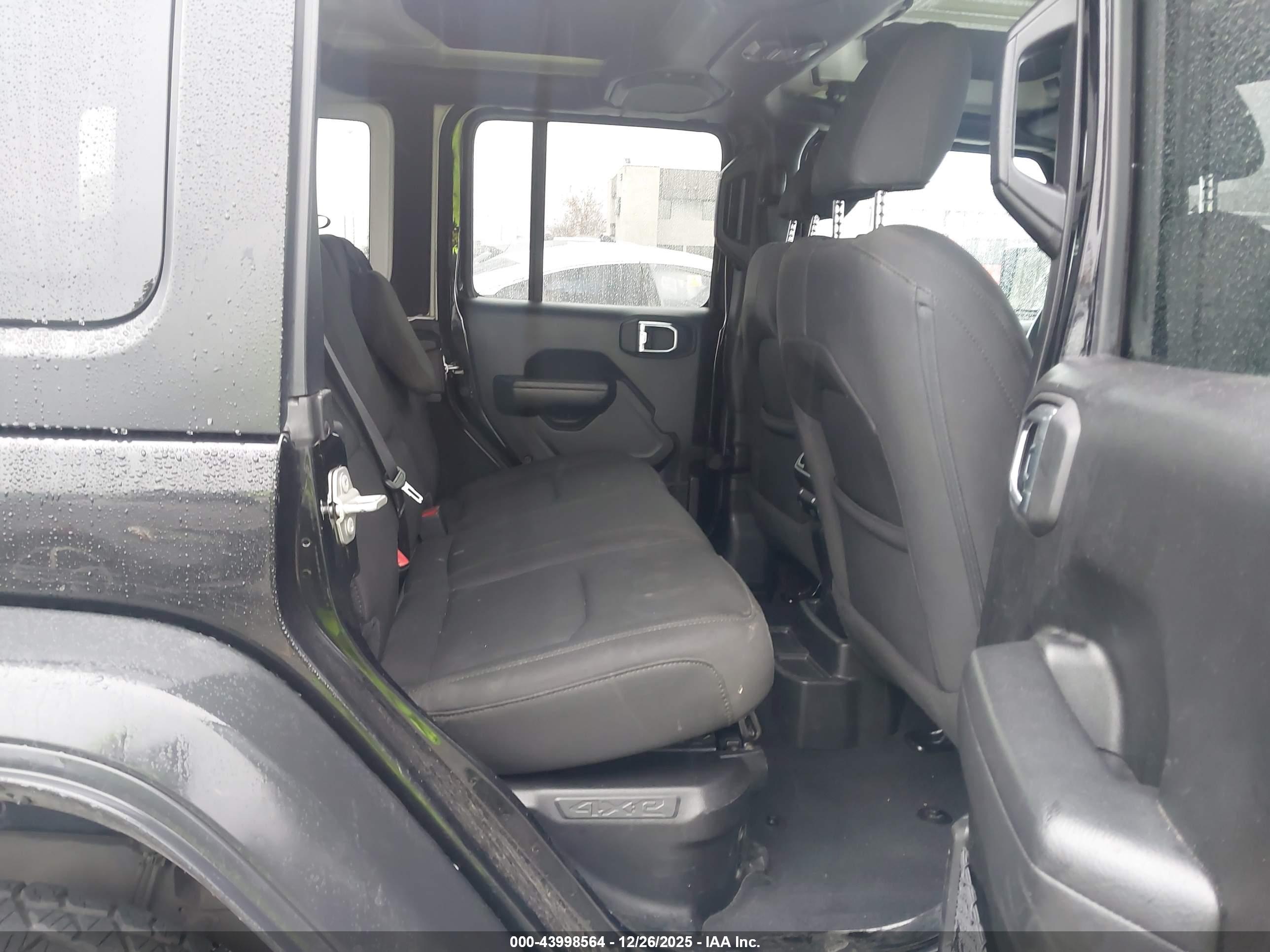 JEEP WRANGLER image 8