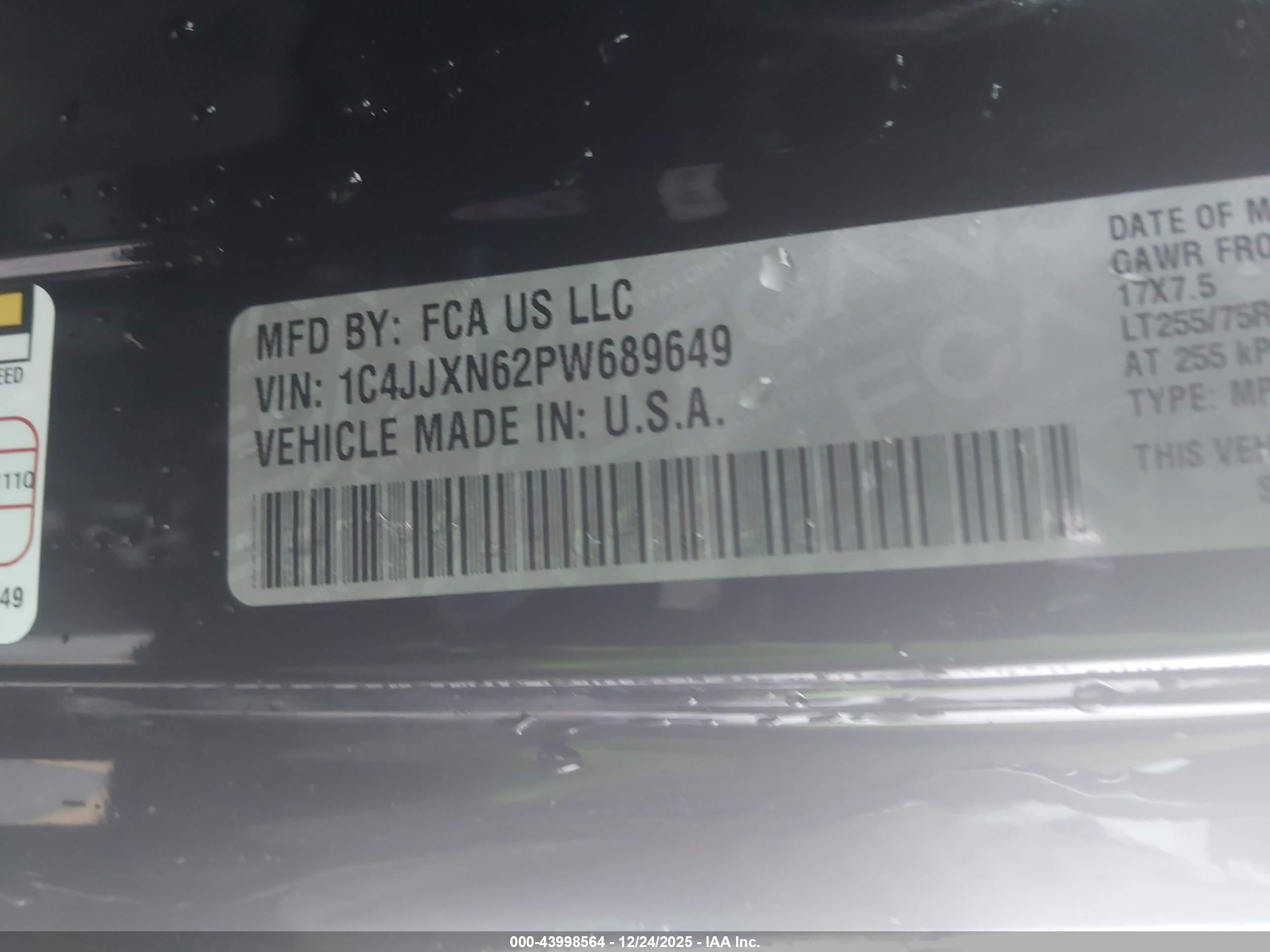 JEEP WRANGLER image 9