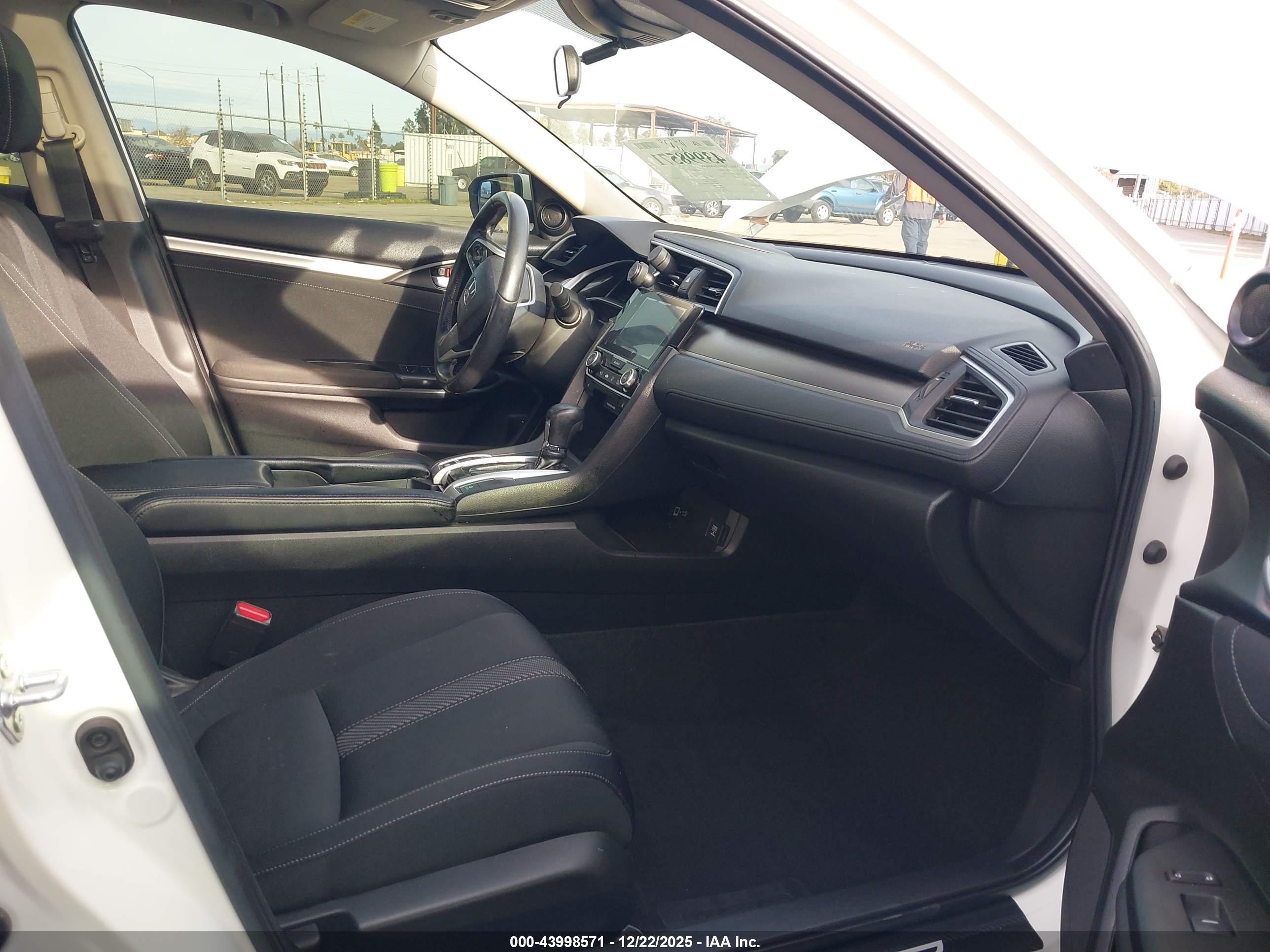 HONDA CIVIC image 5
