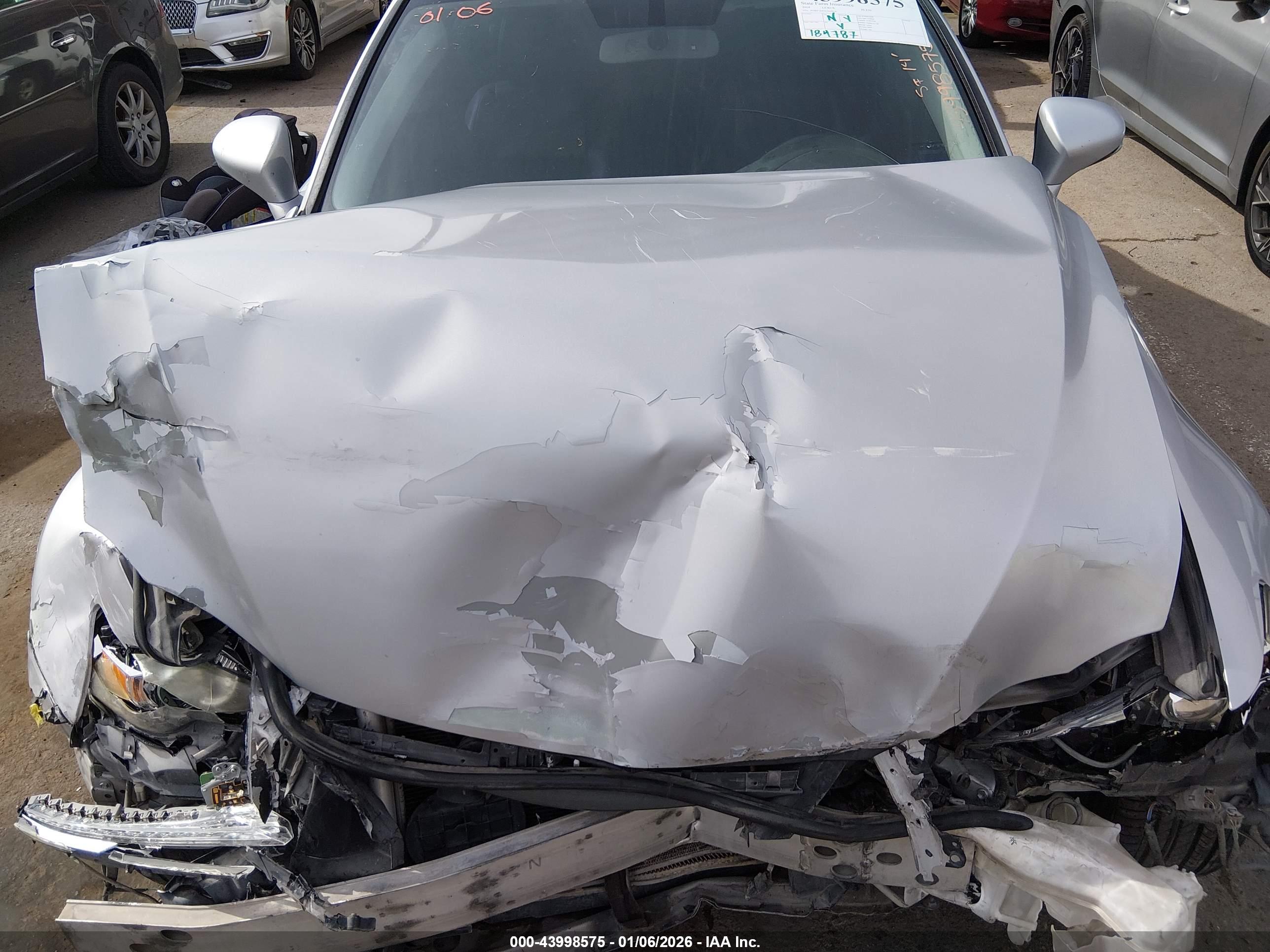 LEXUS IS image 10