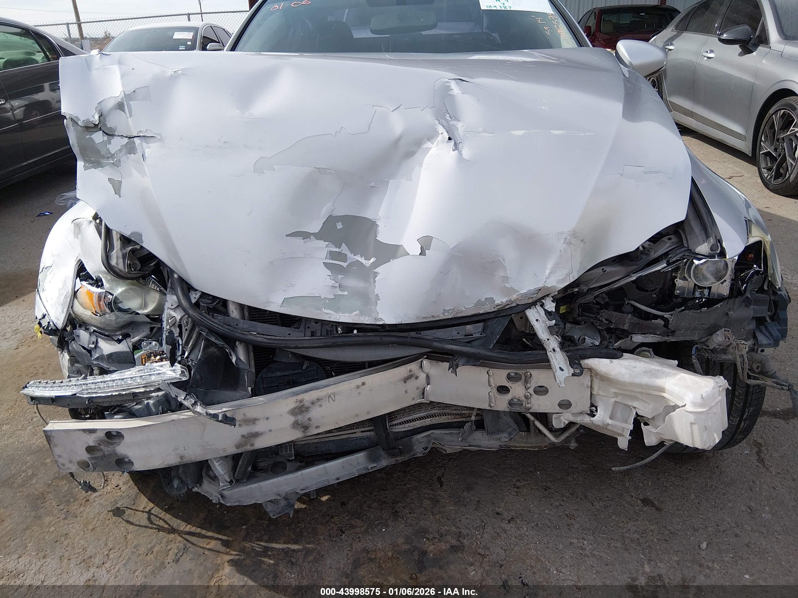 LEXUS IS image 6