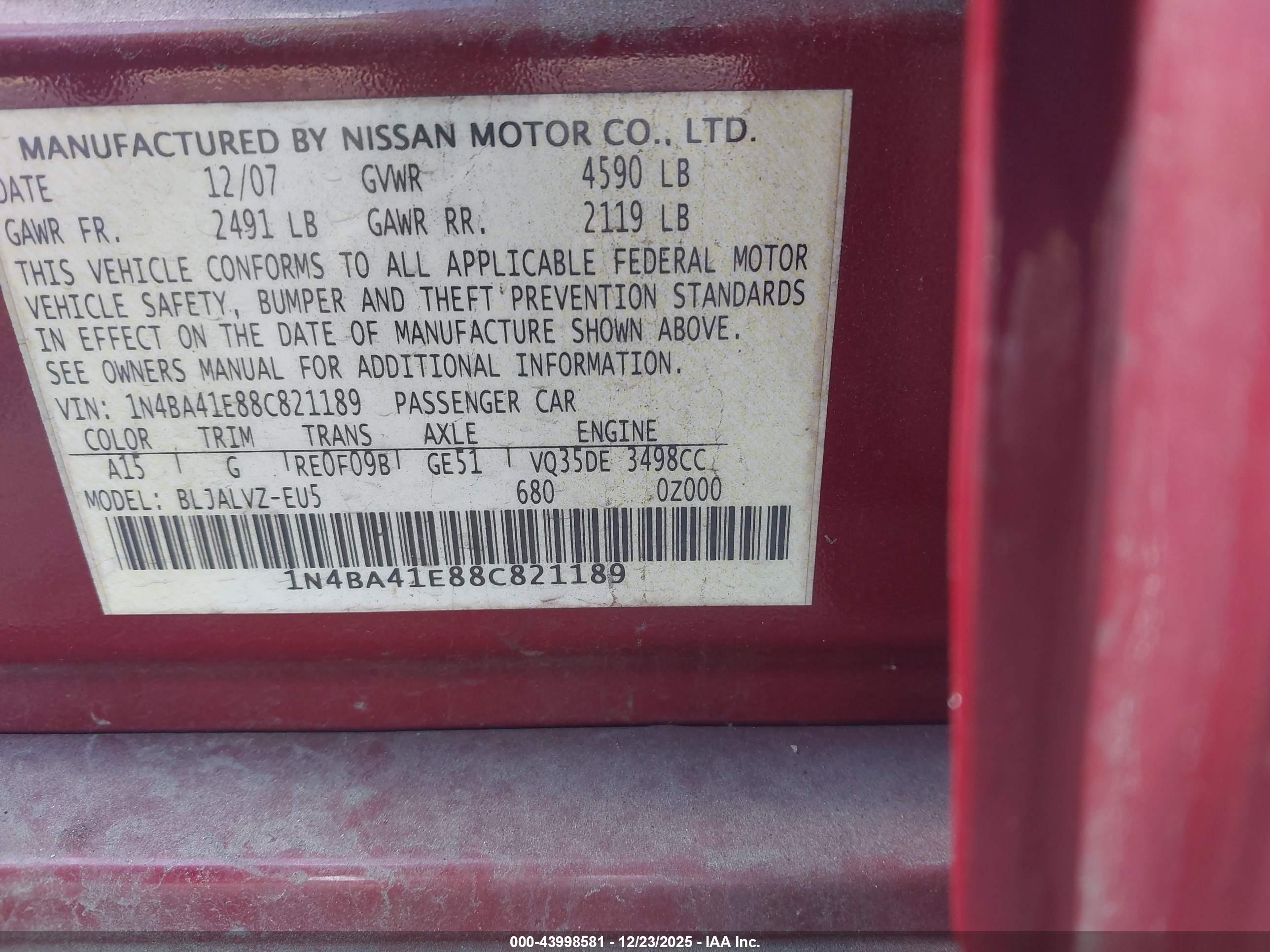 NISSAN MAXIMA image 9