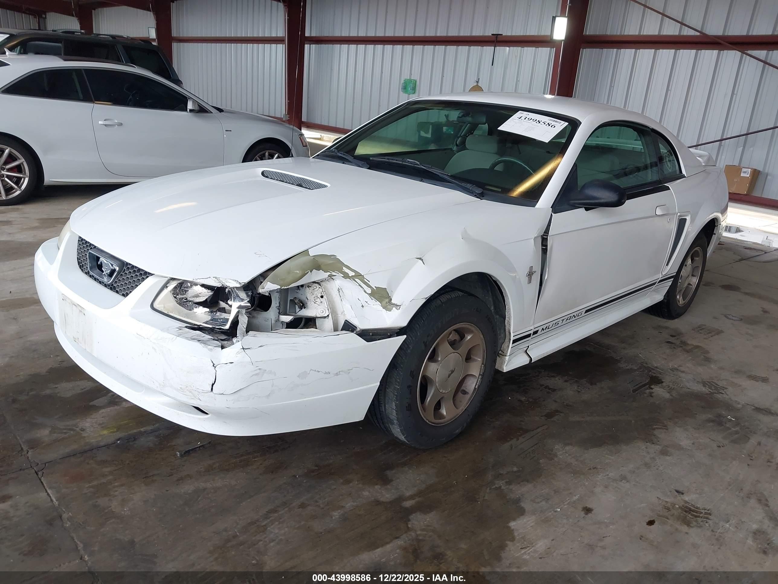 FORD MUSTANG image 2