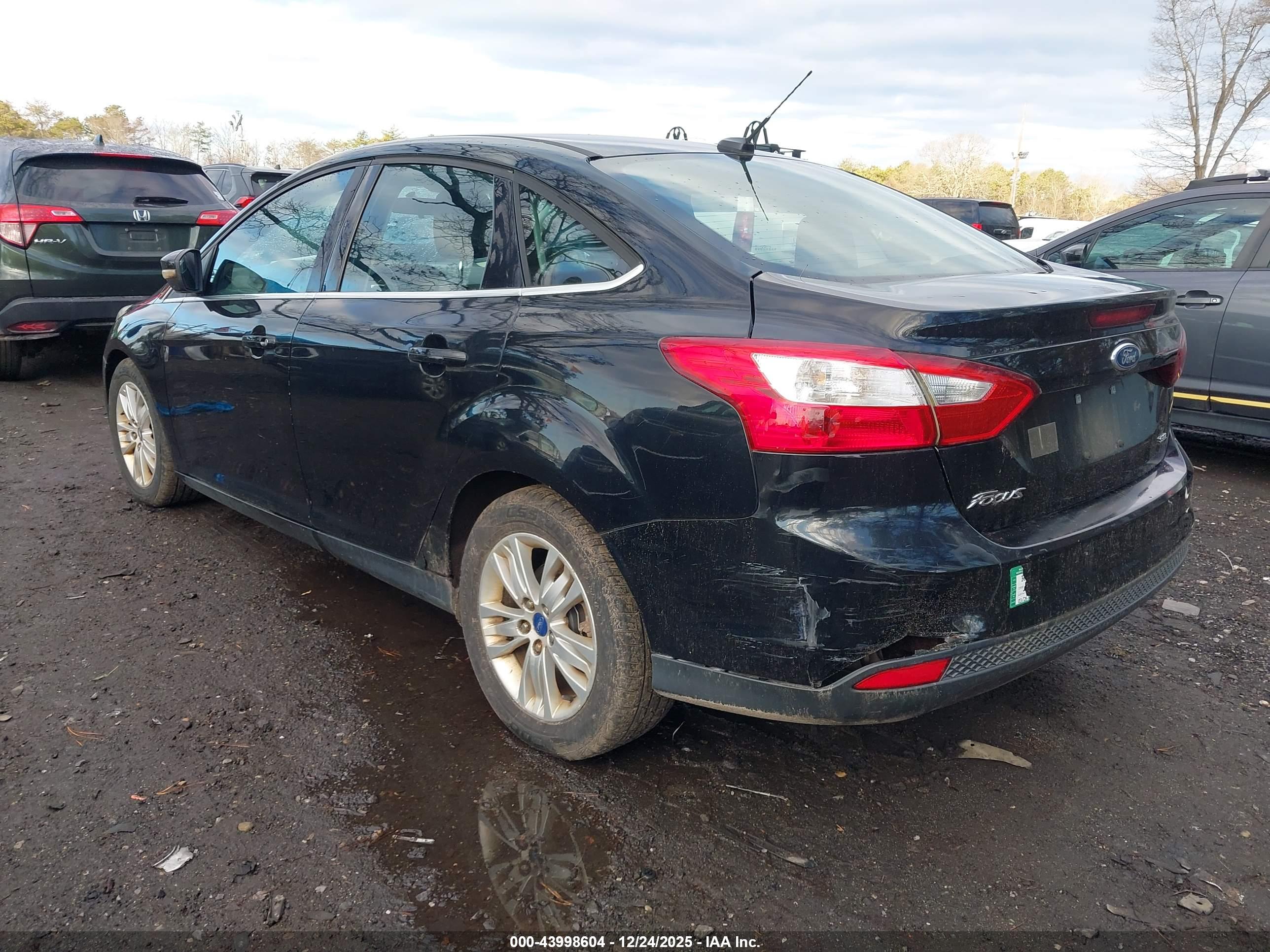FORD FOCUS image 3