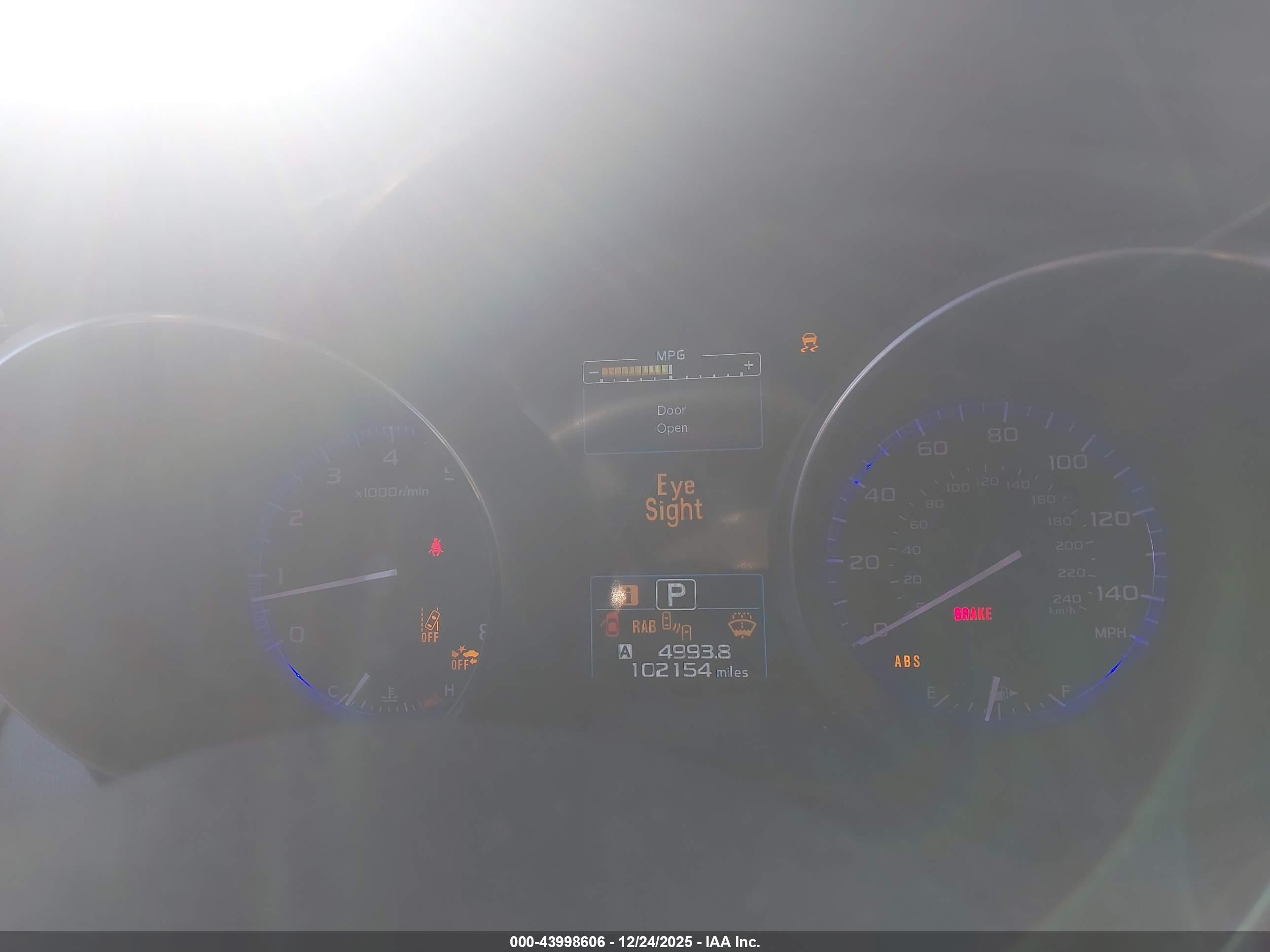 SUBARU OUTBACK image 7