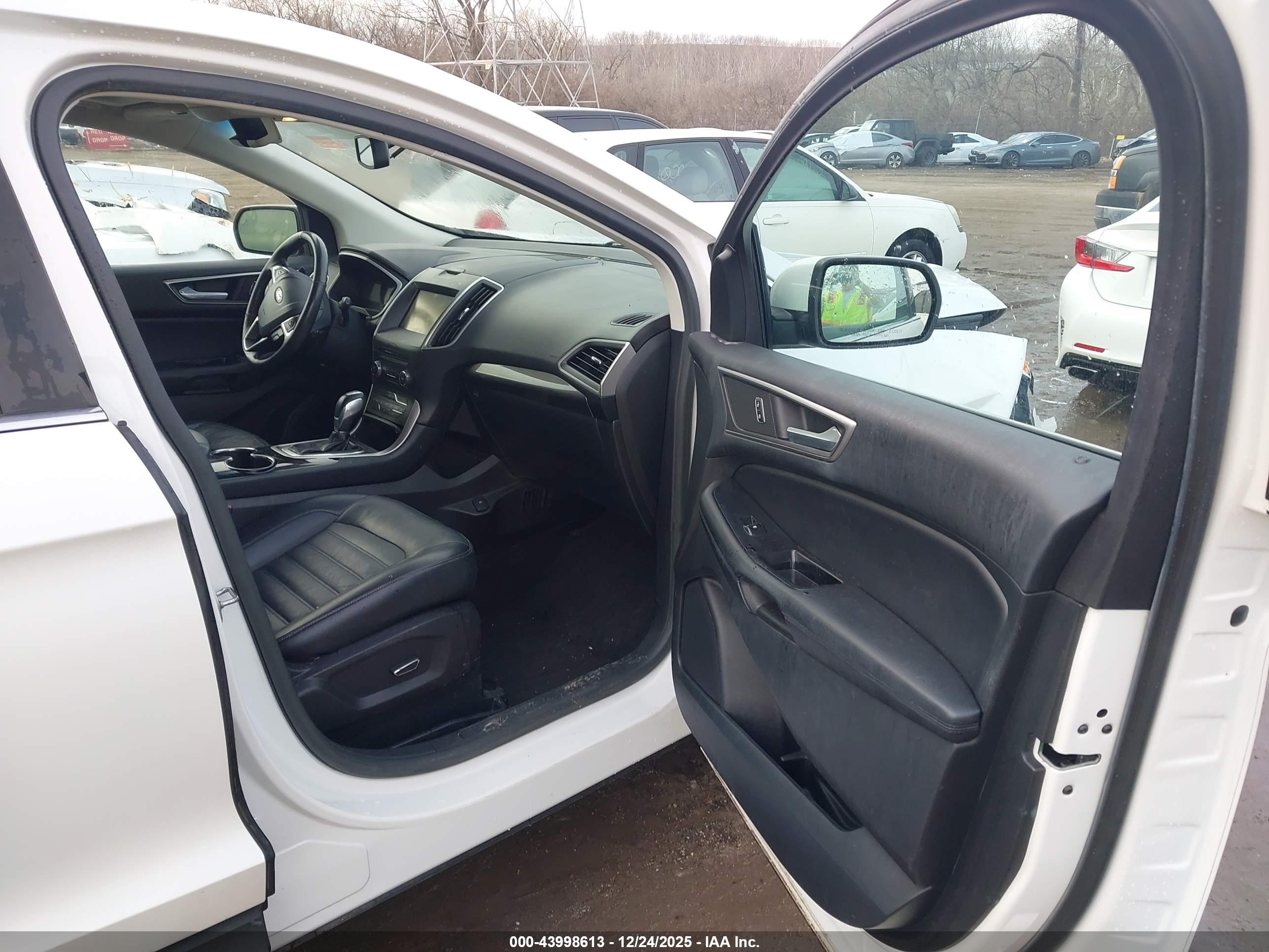FORD EDGE image 5