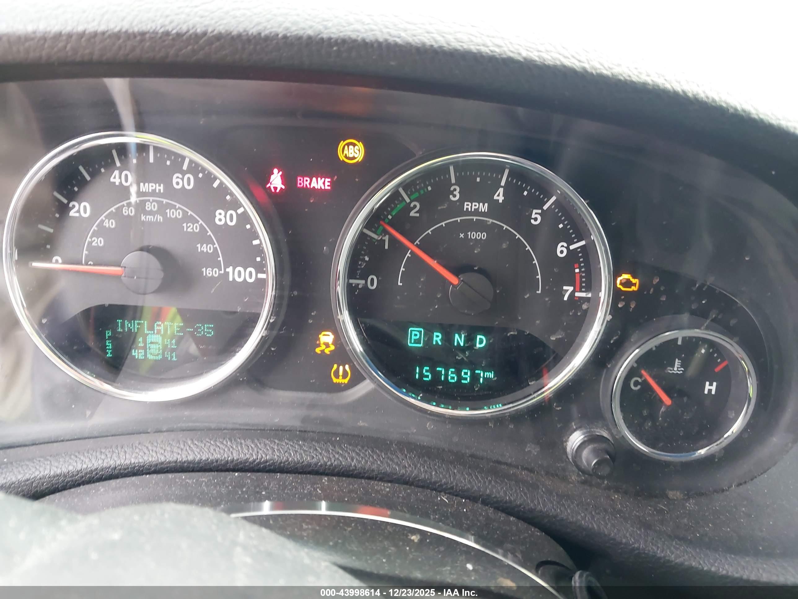 JEEP WRANGLER image 7