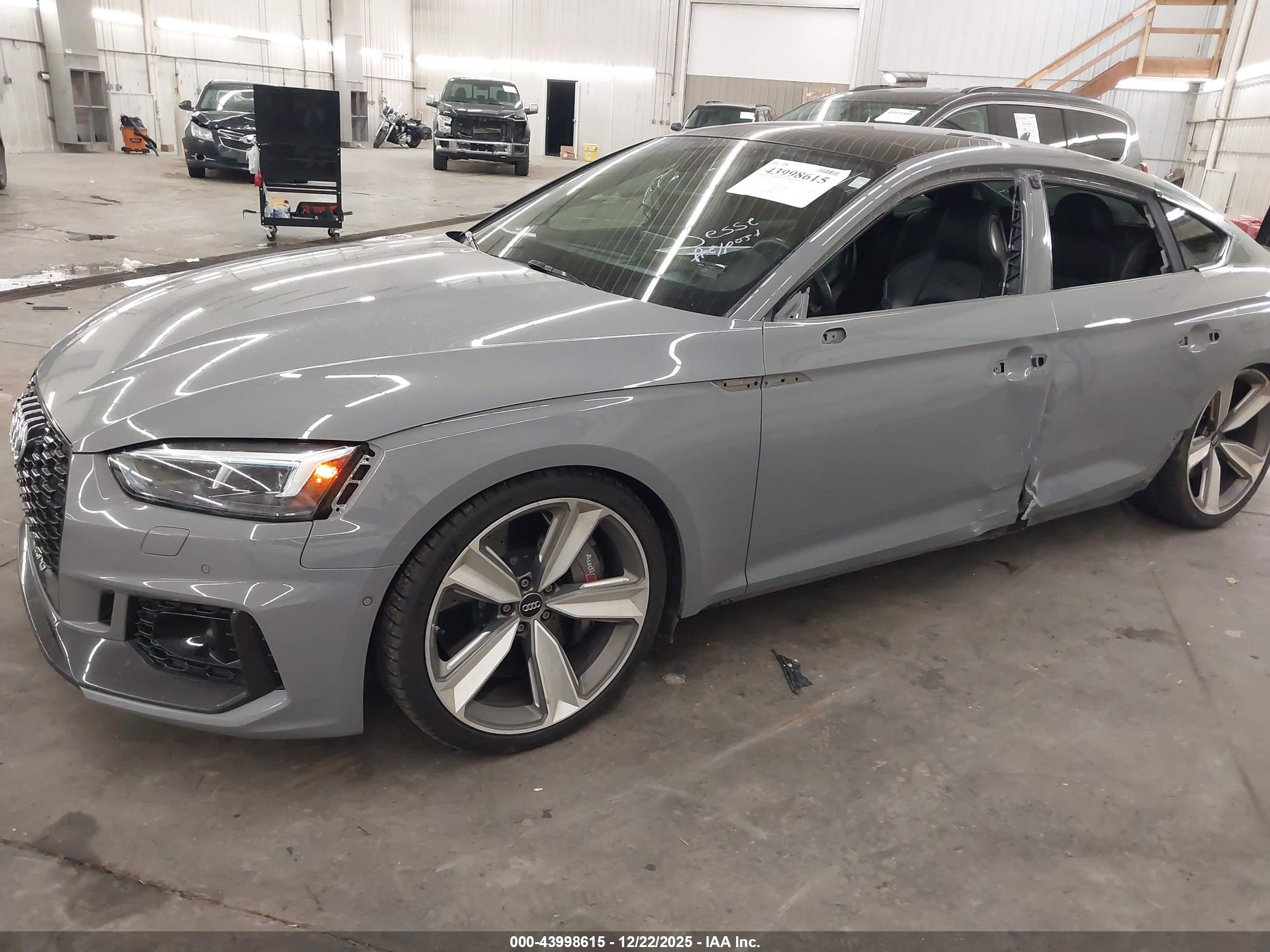 AUDI RS image 2