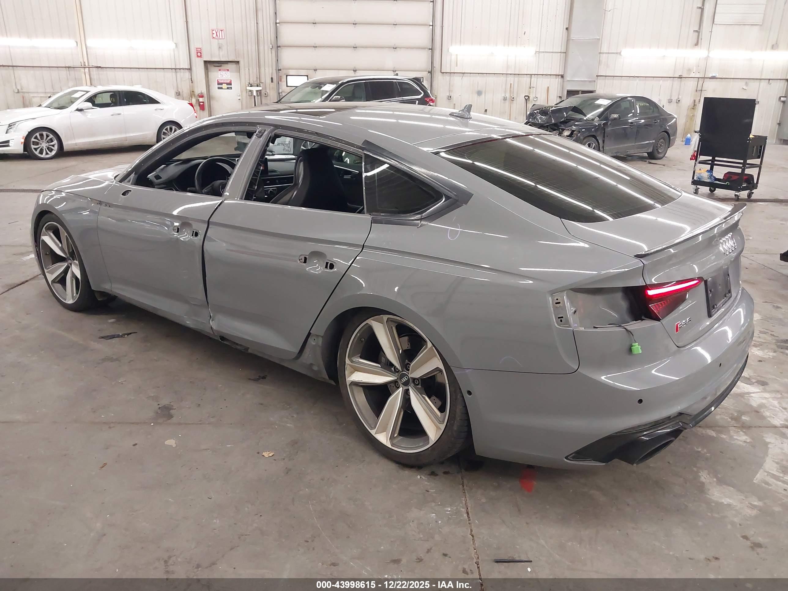 AUDI RS image 3