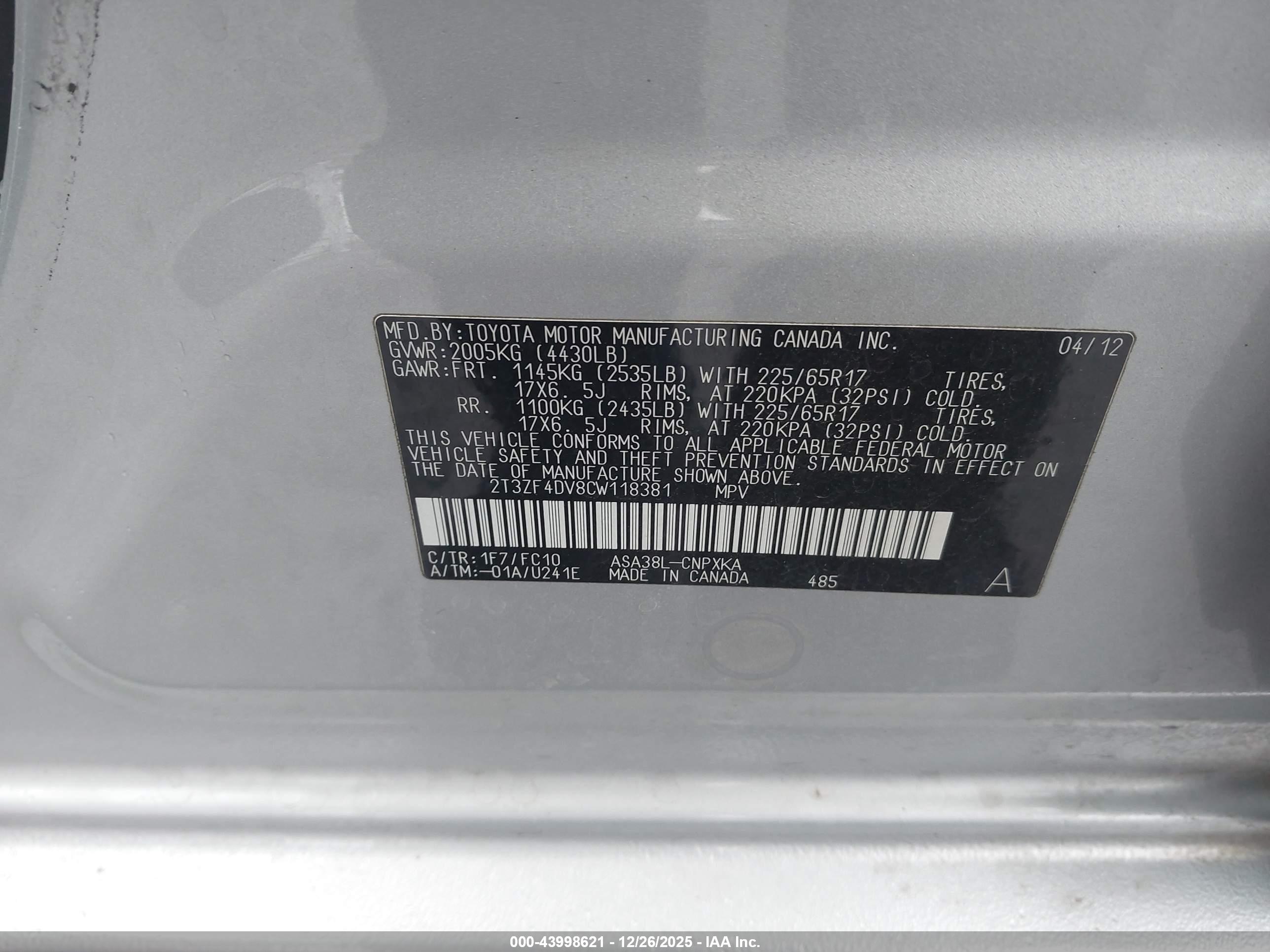 TOYOTA RAV4 image 9