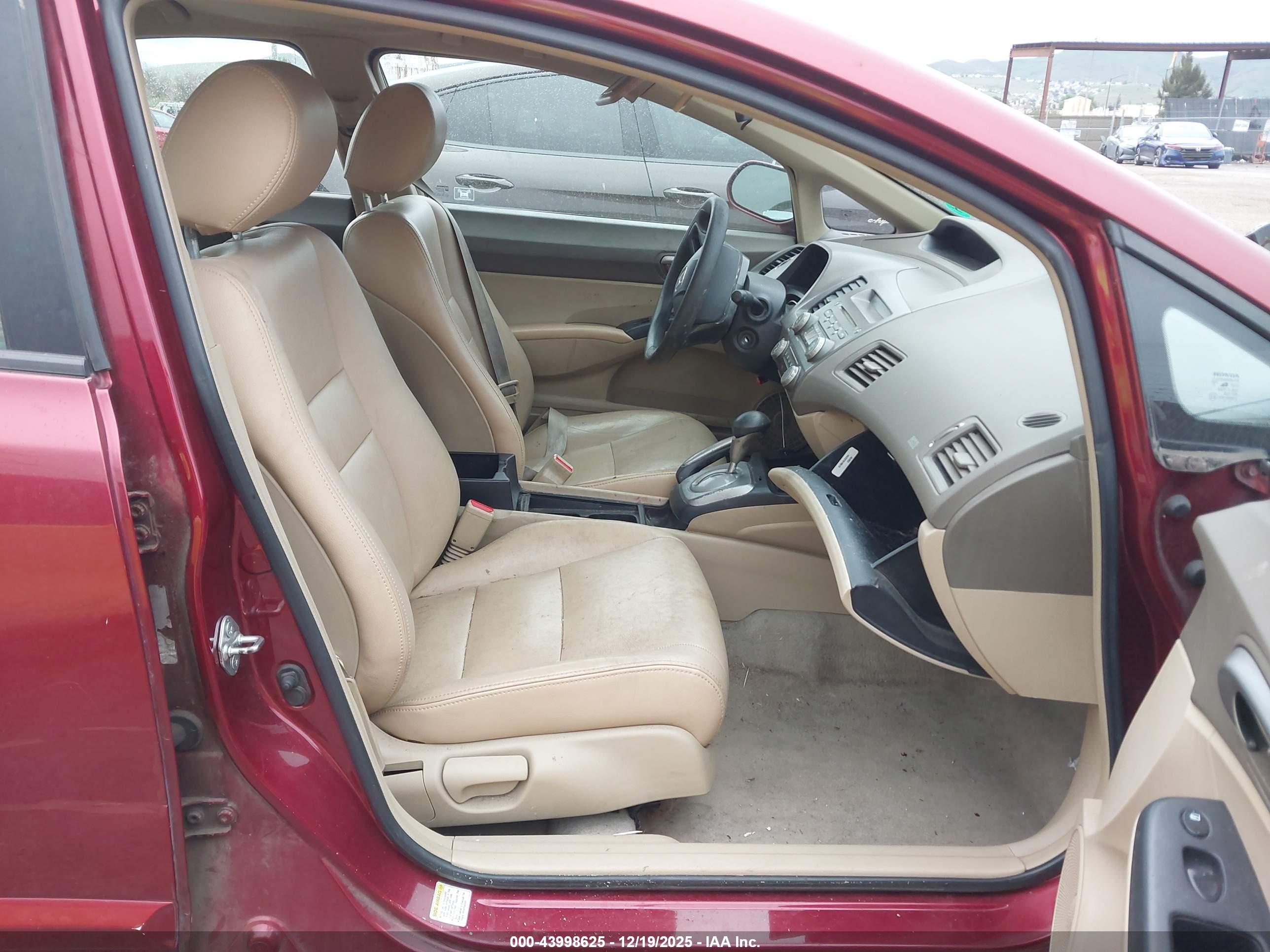 HONDA CIVIC image 5